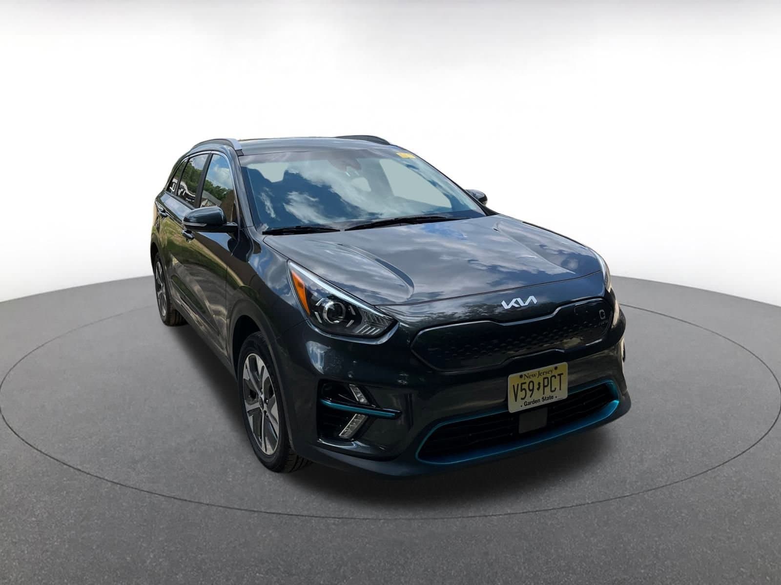 Thumbnail: 2022 Kia Niro - 2