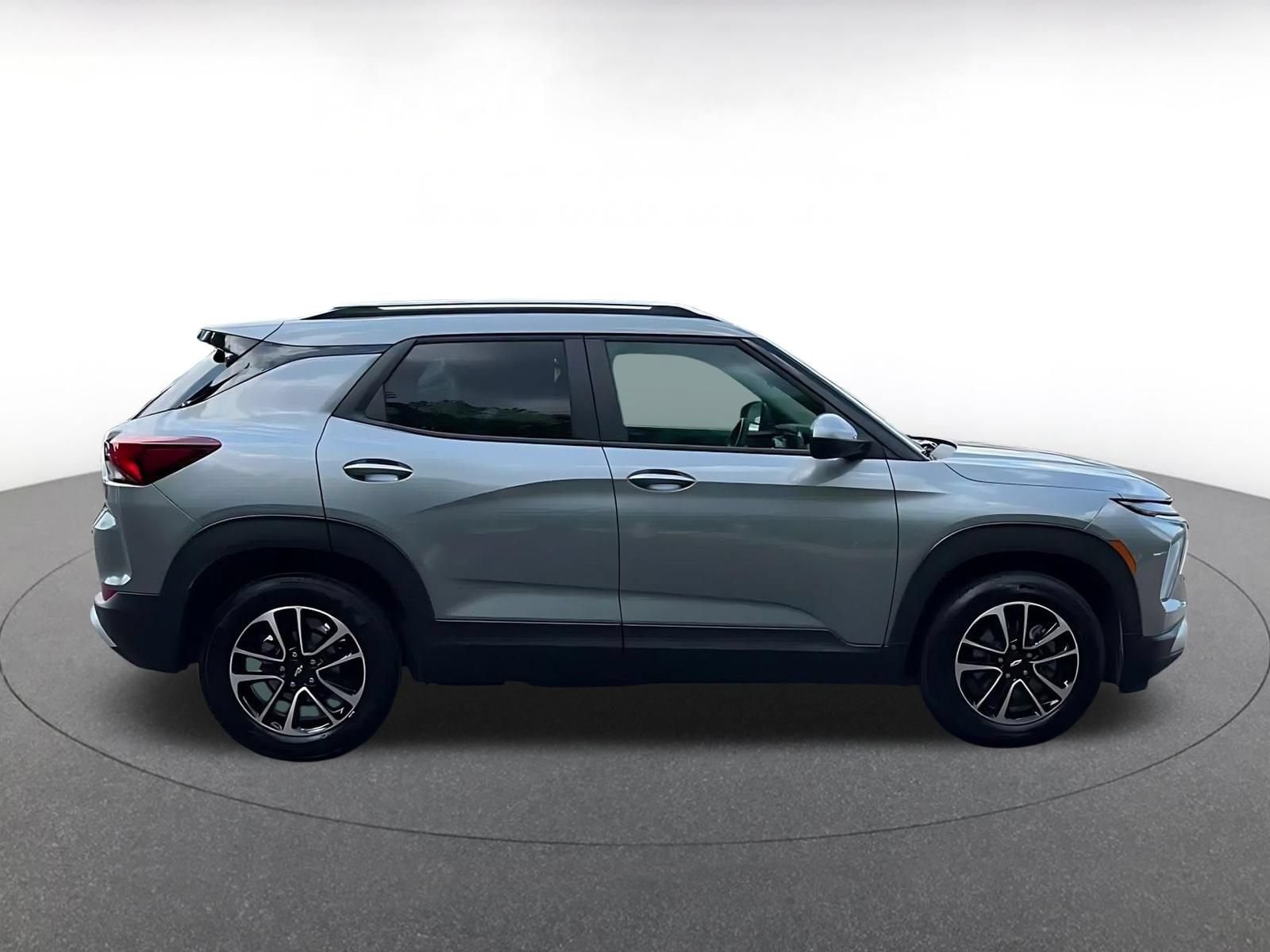 Thumbnail: 2025 Chevrolet TrailBlazer - 16