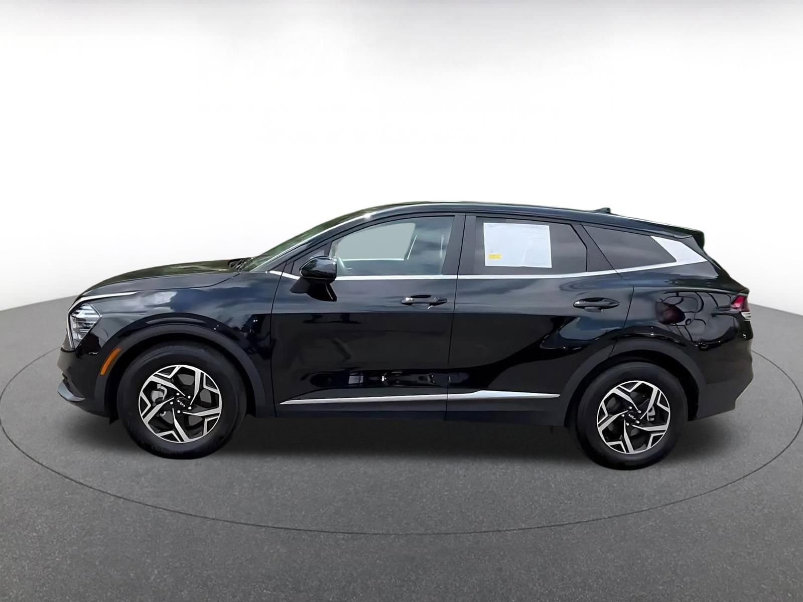 Thumbnail: 2025 Kia Sportage - 9