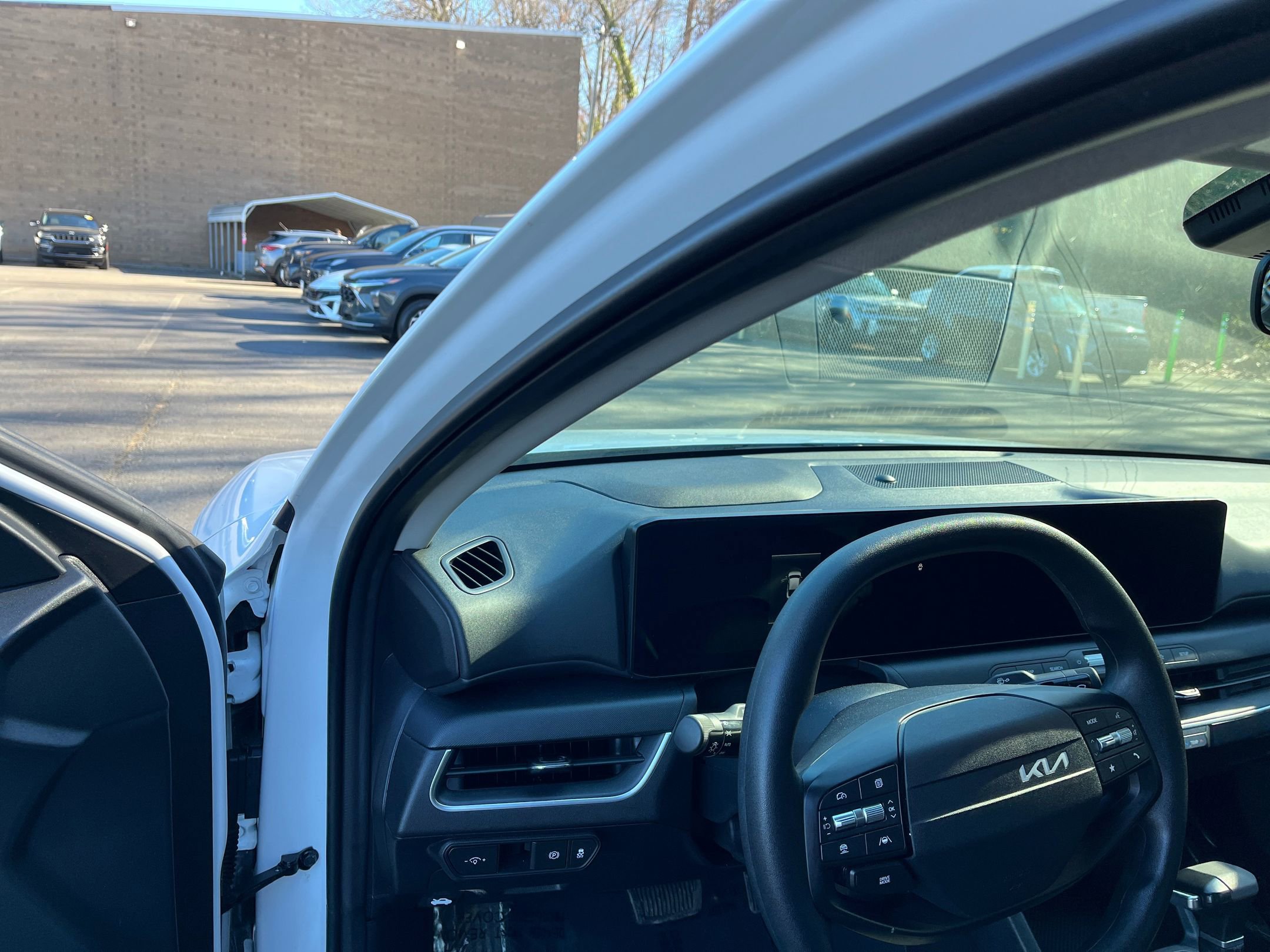 Thumbnail: 2025 Kia K4 - 32