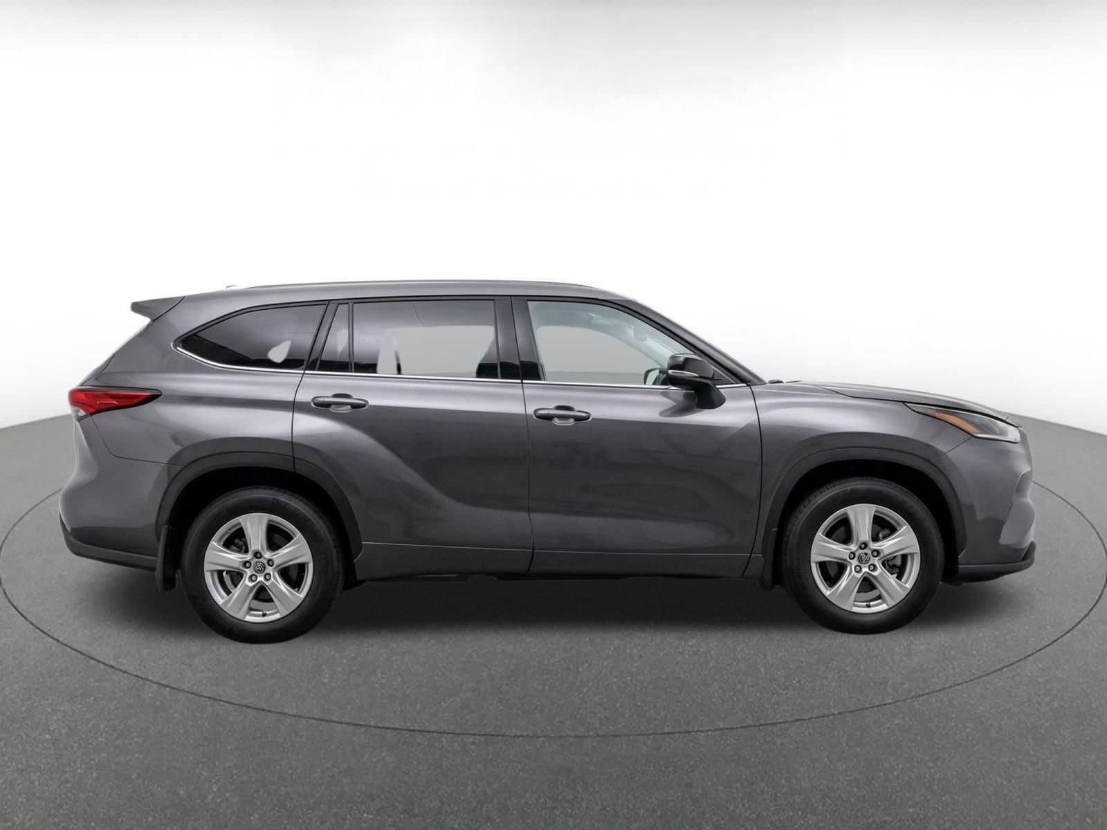 Thumbnail: 2025 Toyota Highlander - 10