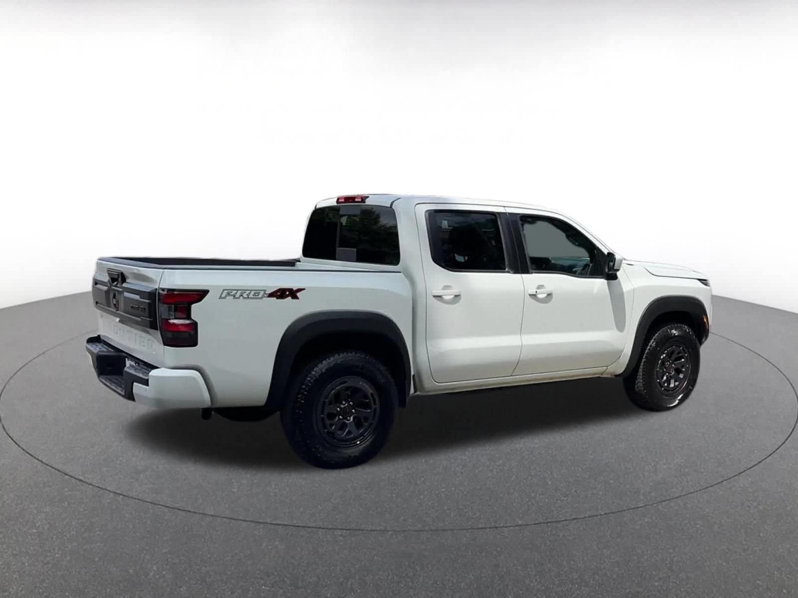 Thumbnail: 2026 Nissan Frontier - 15