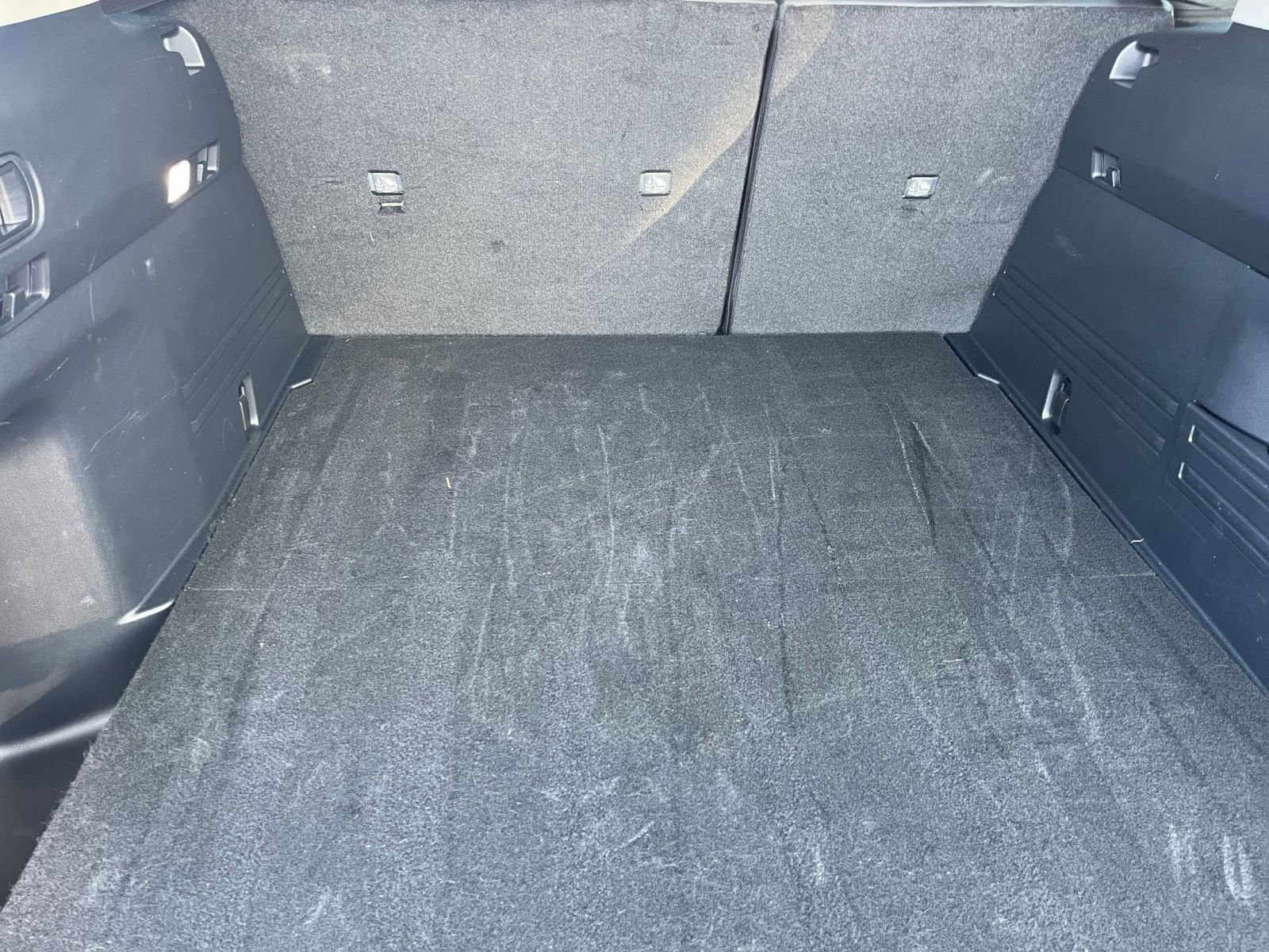 Thumbnail: 2025 Mazda CX-50 - 33