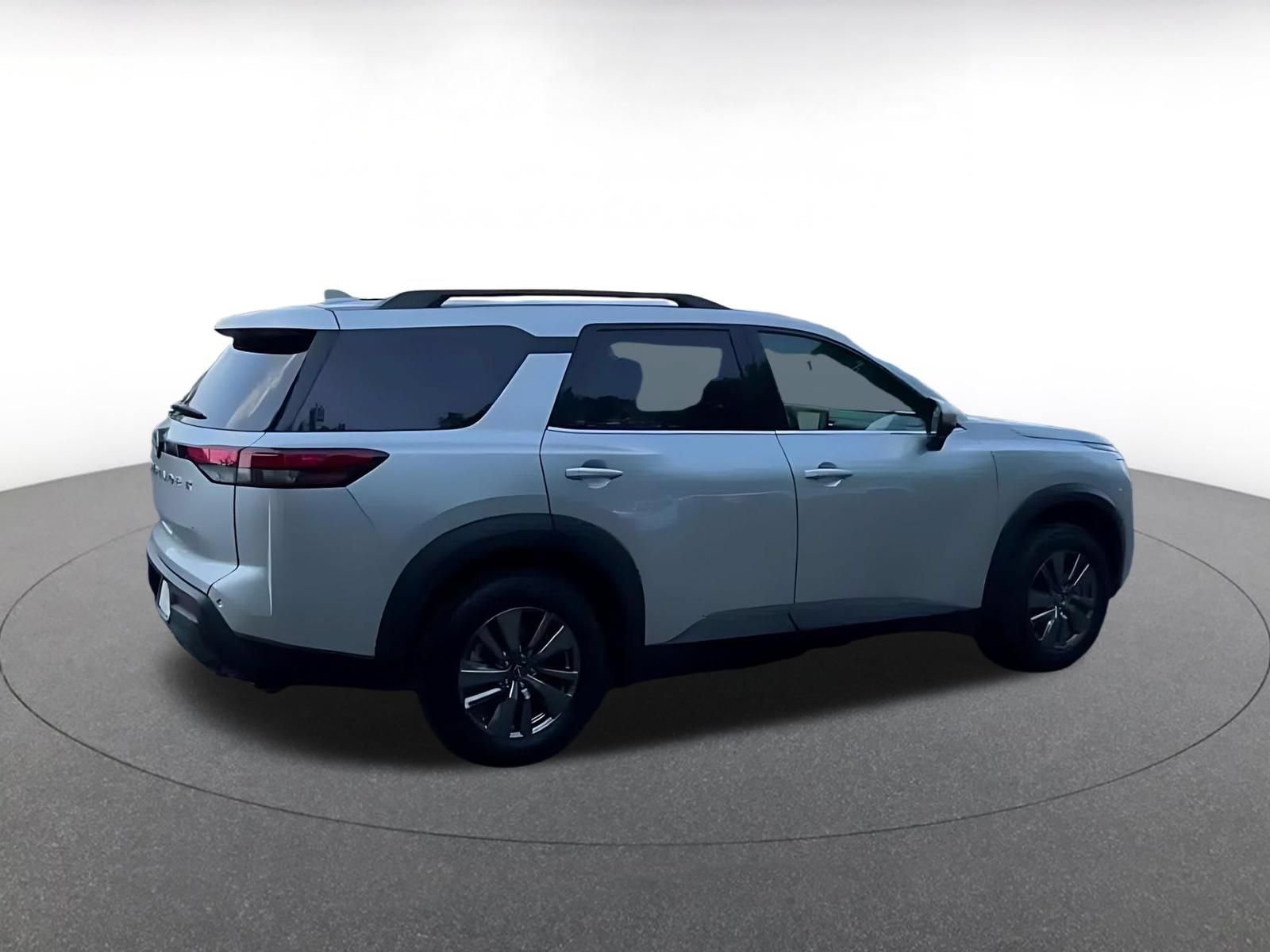 Thumbnail: 2025 Nissan Pathfinder - 14