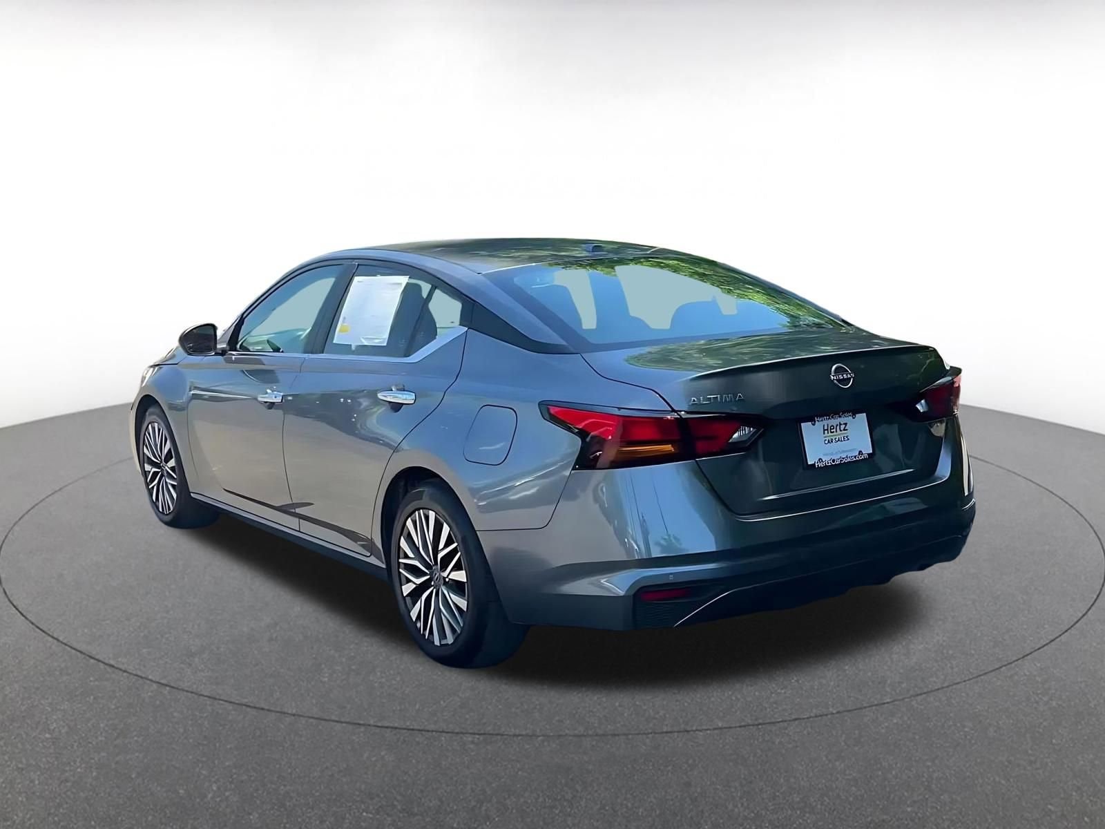 Thumbnail: 2025 Nissan Altima - 11