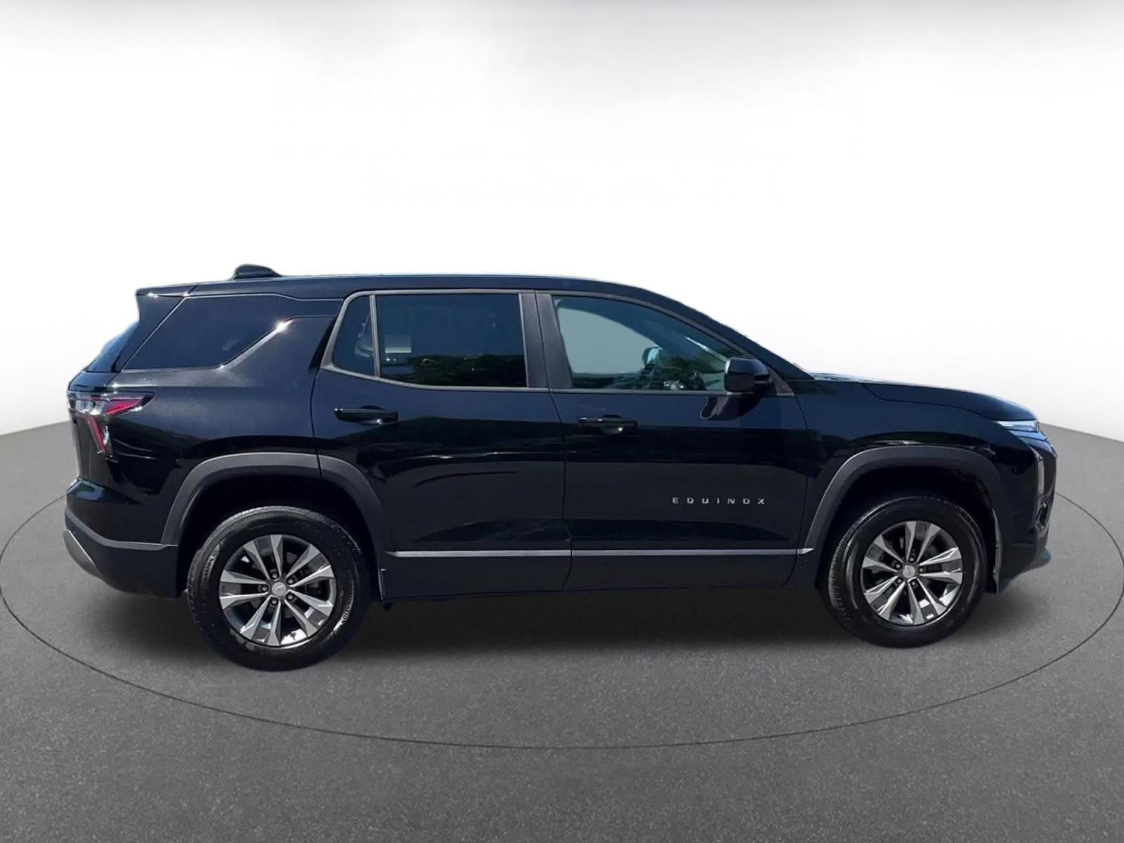 Thumbnail: 2025 Chevrolet Equinox - 16