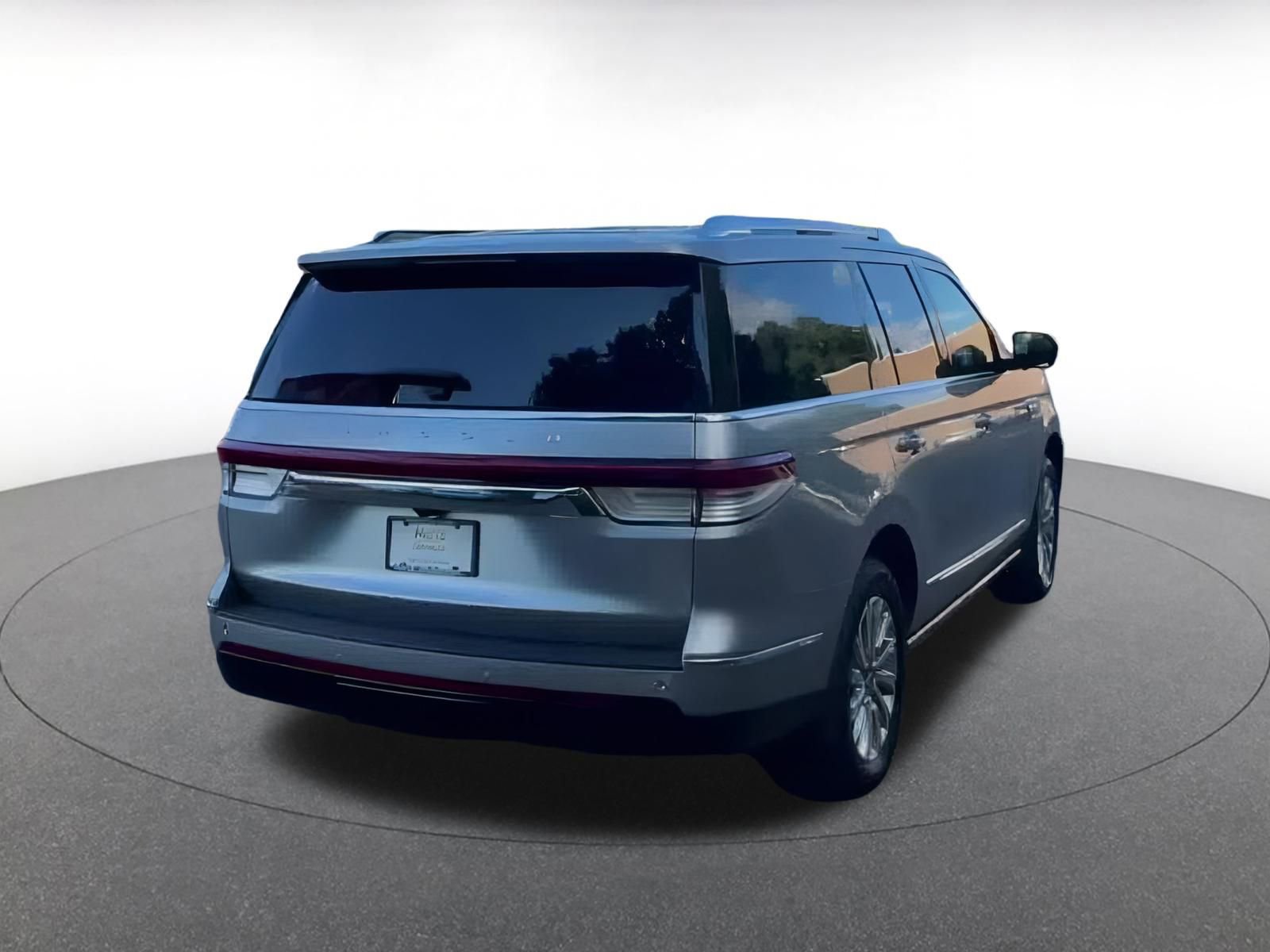 Thumbnail: 2023 Lincoln Navigator - 14