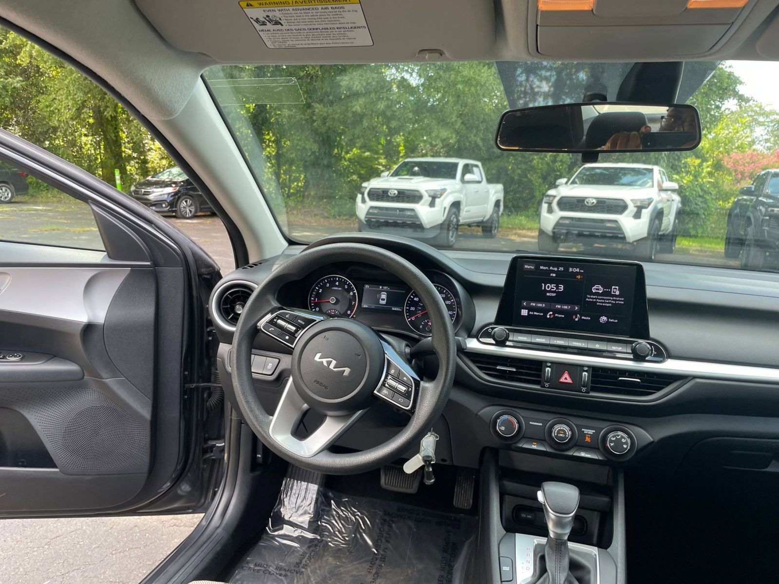 Thumbnail: 2024 Kia Forte - 30