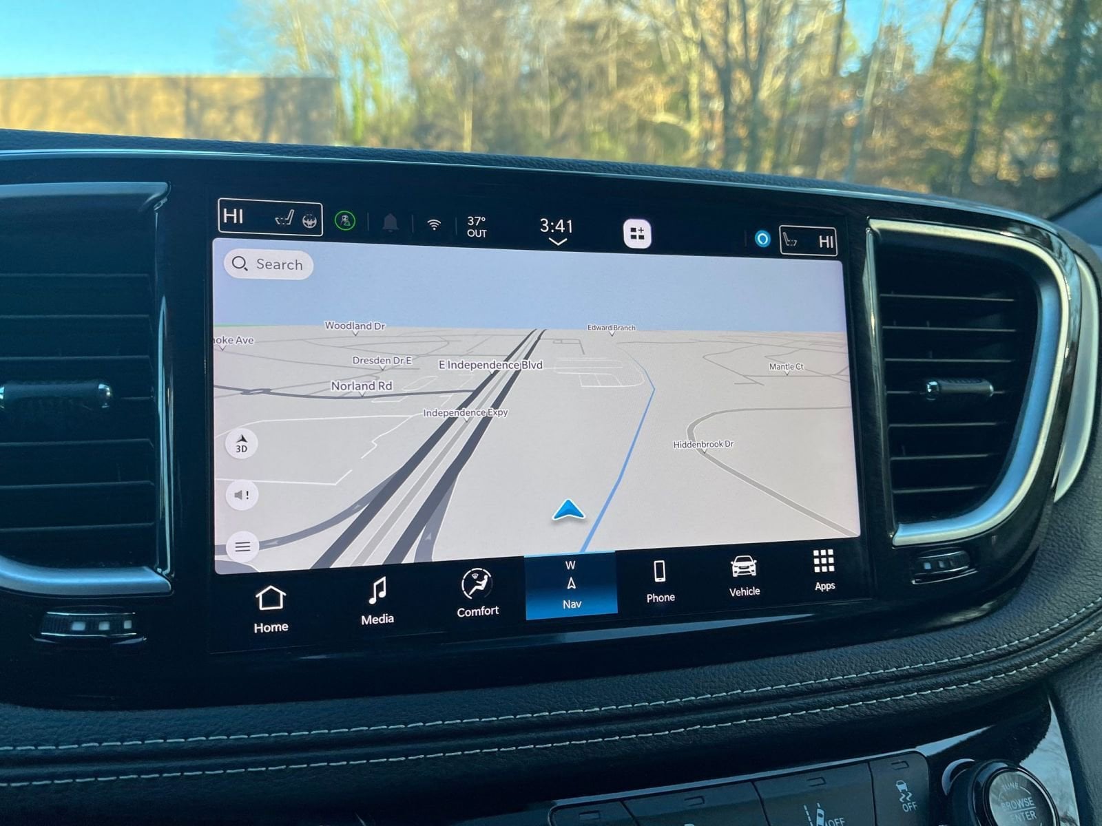 Thumbnail: 2025 Chrysler Pacifica - 20