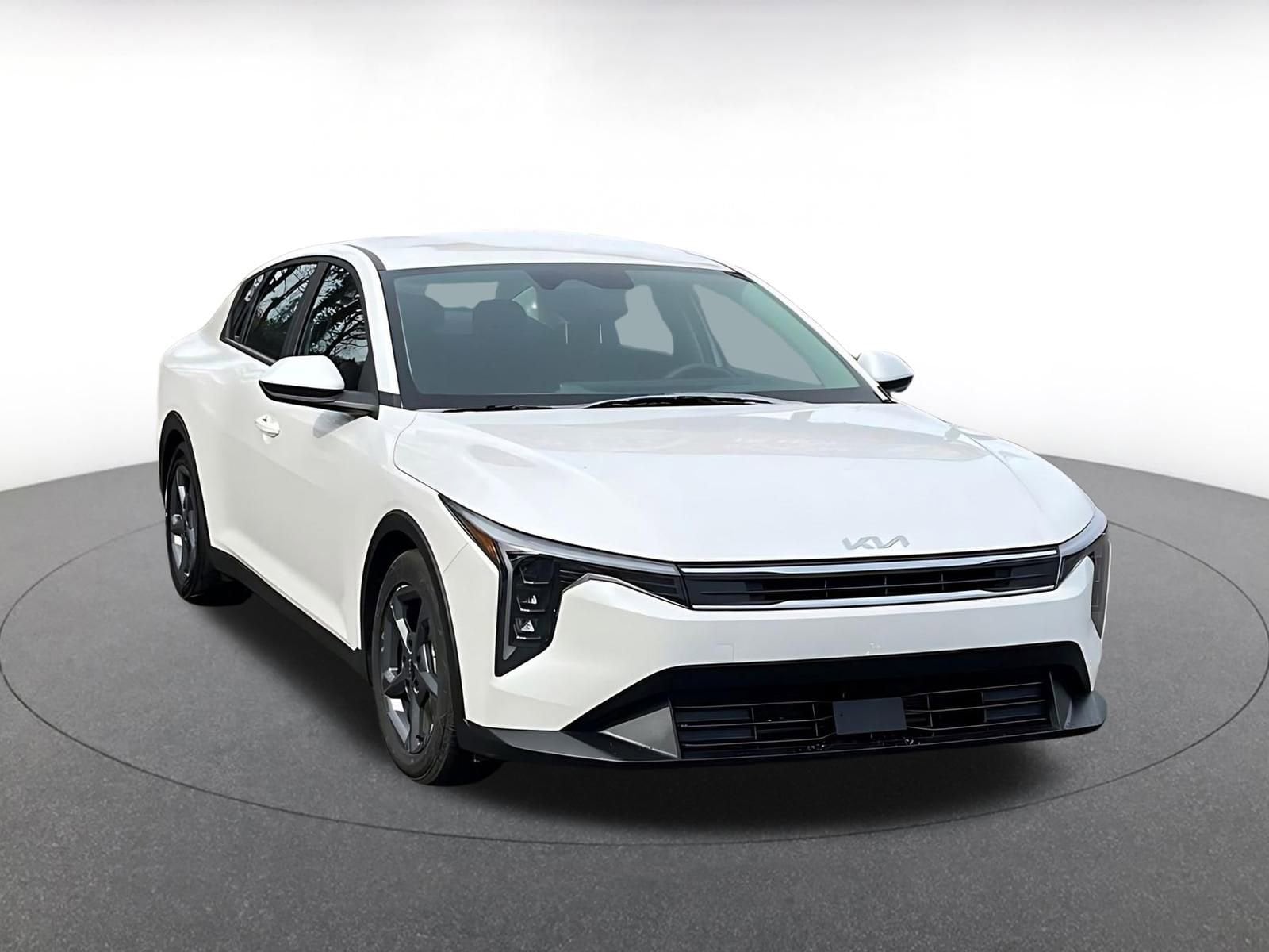 Thumbnail: 2025 Kia K4 - 1