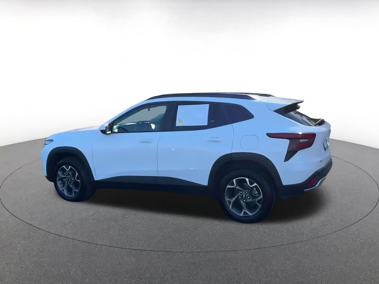 Thumbnail: 2025 Chevrolet Trax - 10