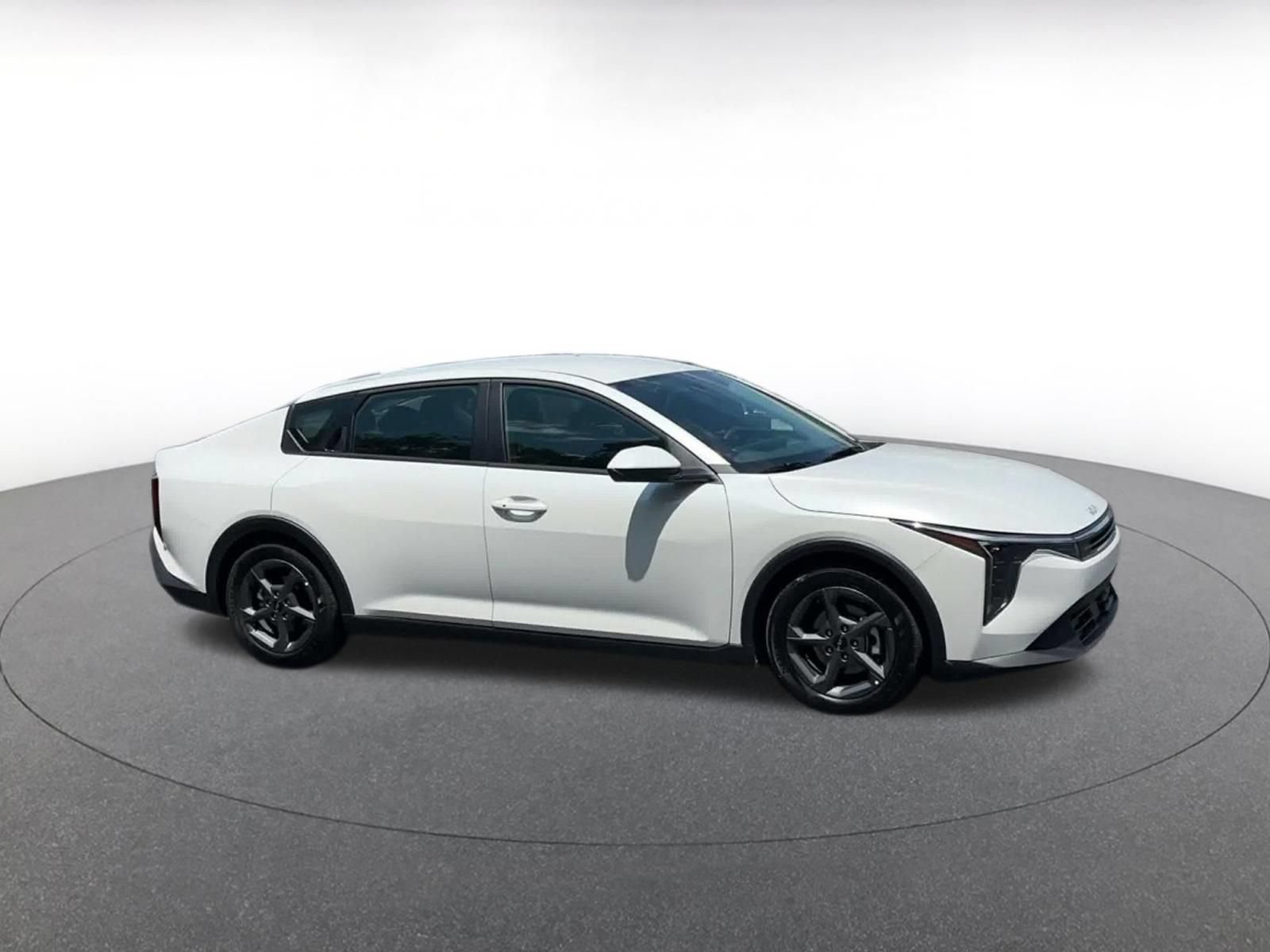 Thumbnail: 2026 Kia K4 - 2