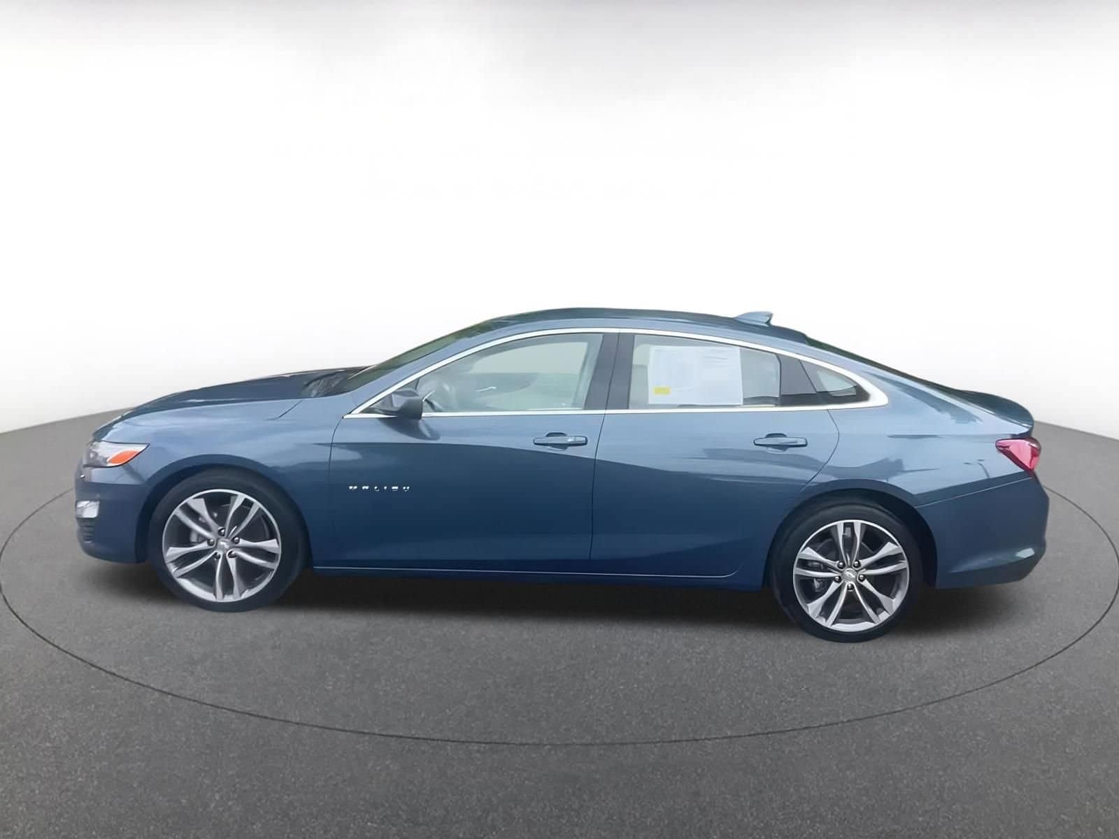 Thumbnail: 2024 Chevrolet Malibu - 11