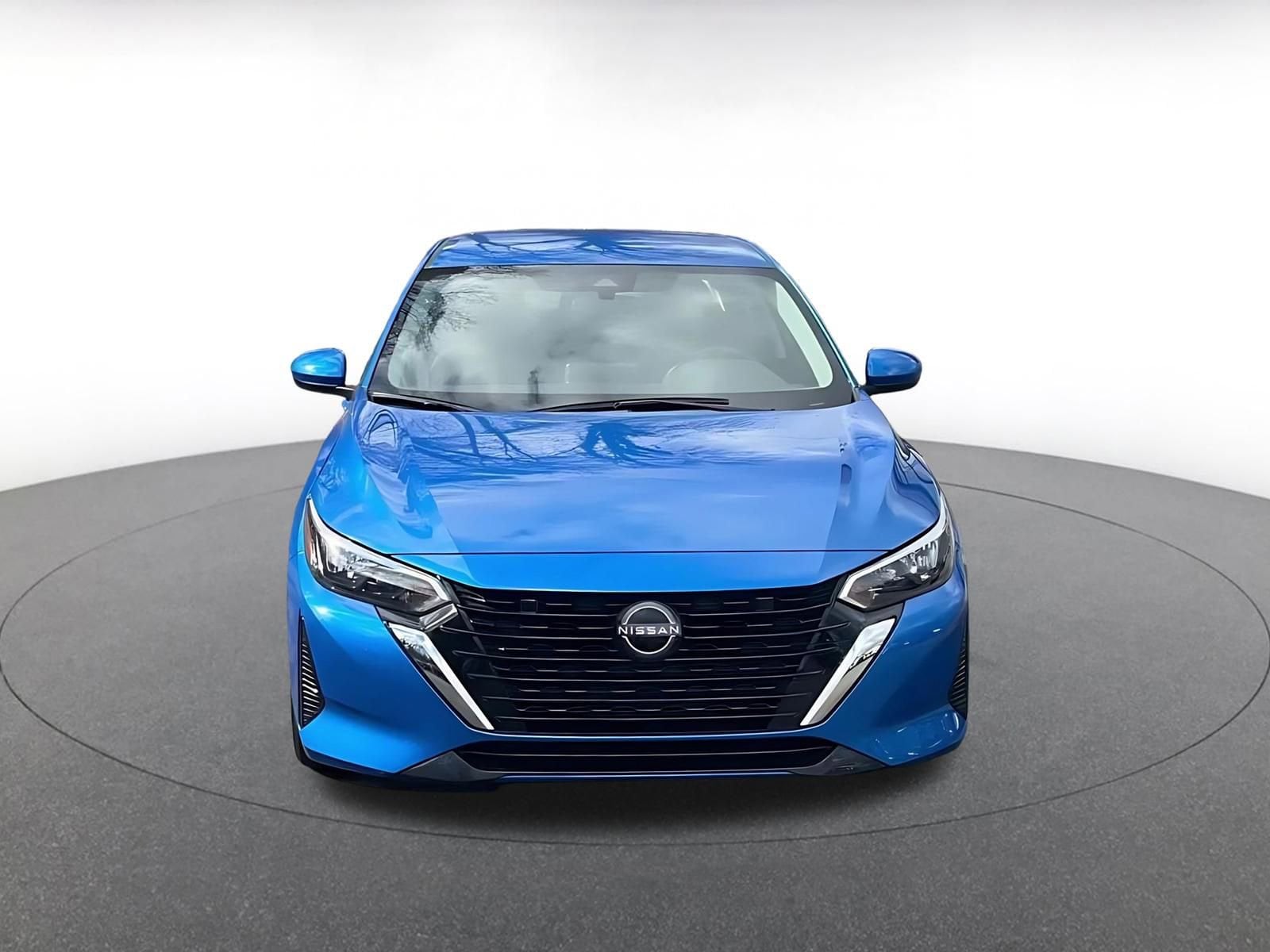 Thumbnail: 2025 Nissan Sentra - 4