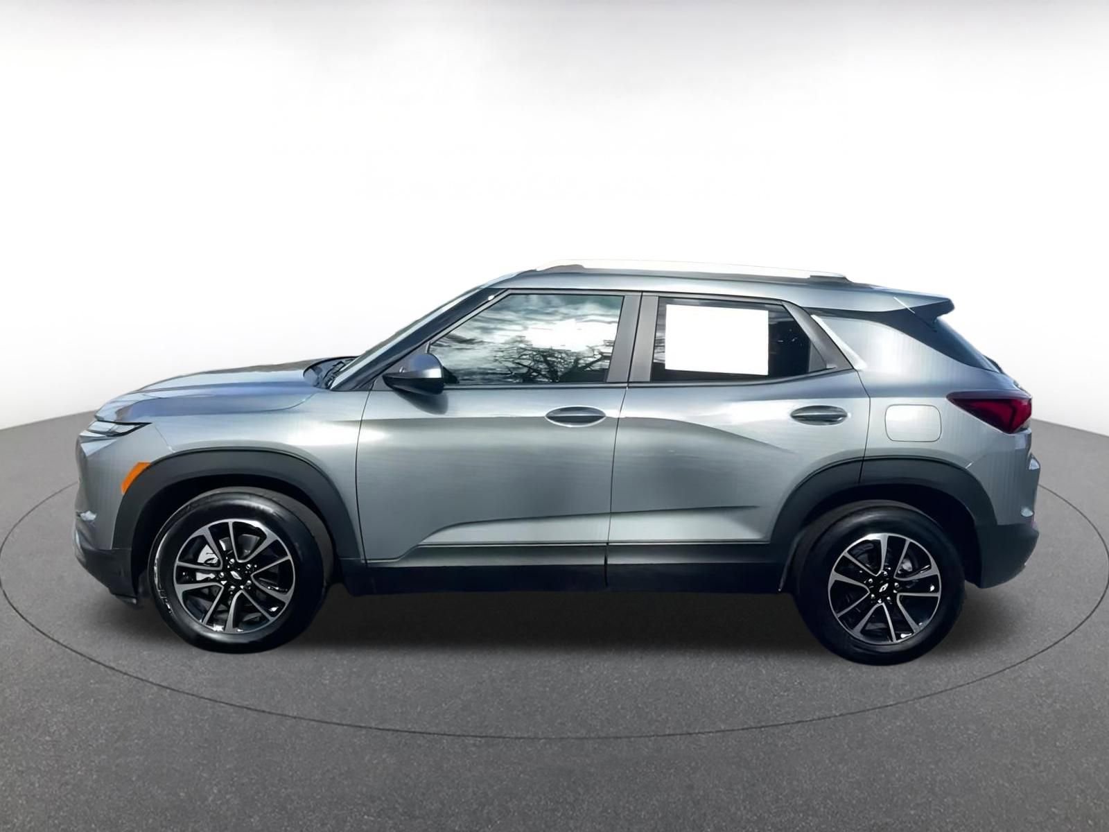 Thumbnail: 2025 Chevrolet TrailBlazer - 9