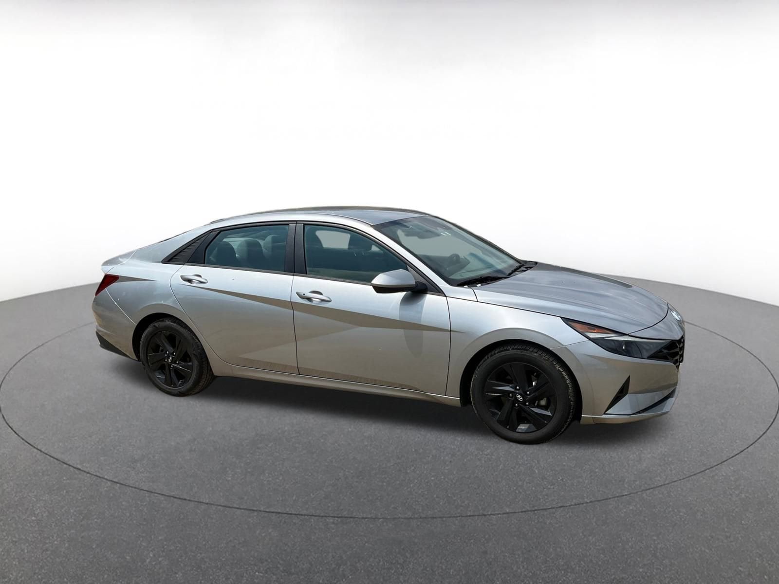 Thumbnail: 2023 Hyundai Elantra - 2