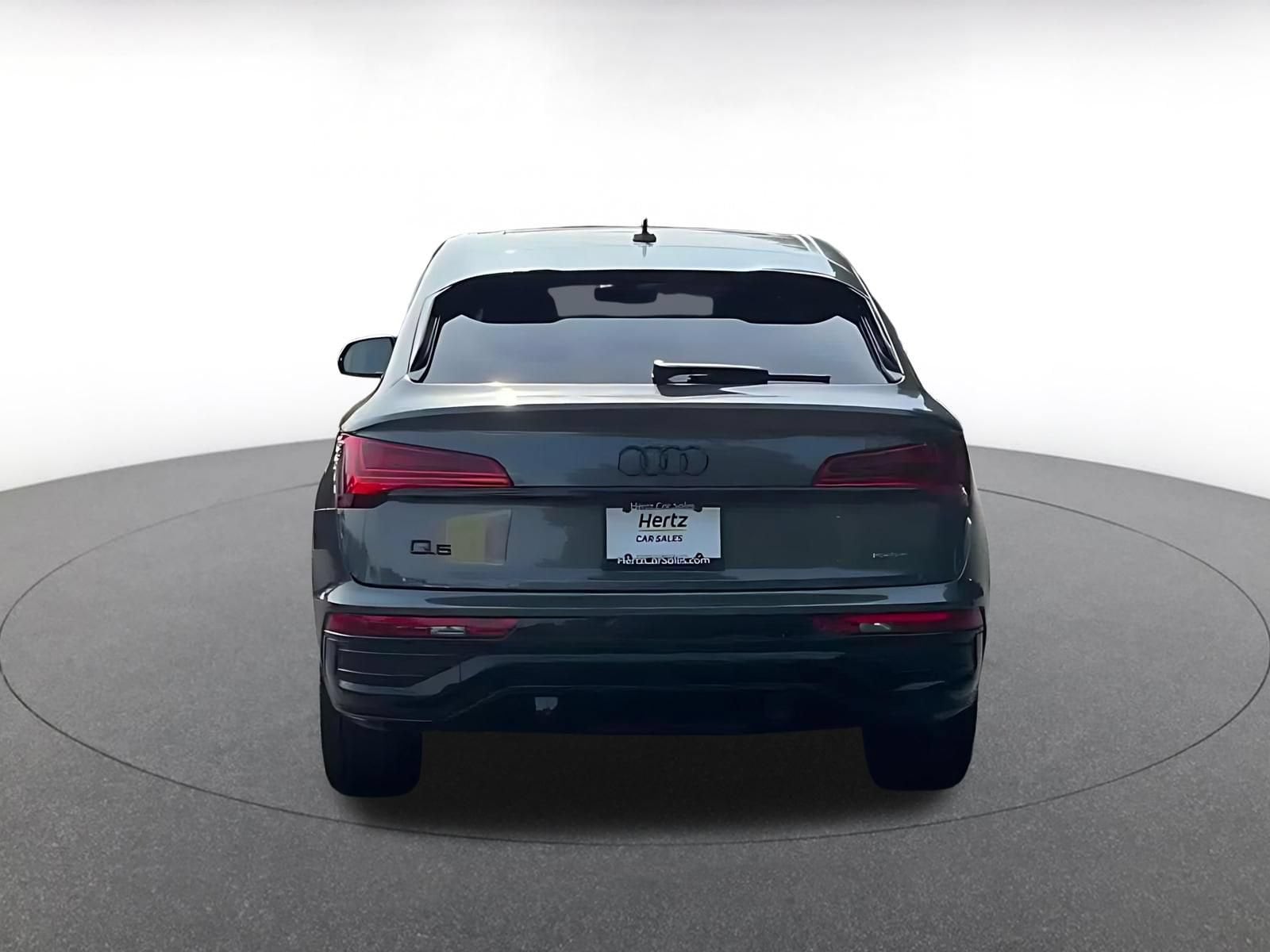 Thumbnail: 2025 Audi Q5 - 12