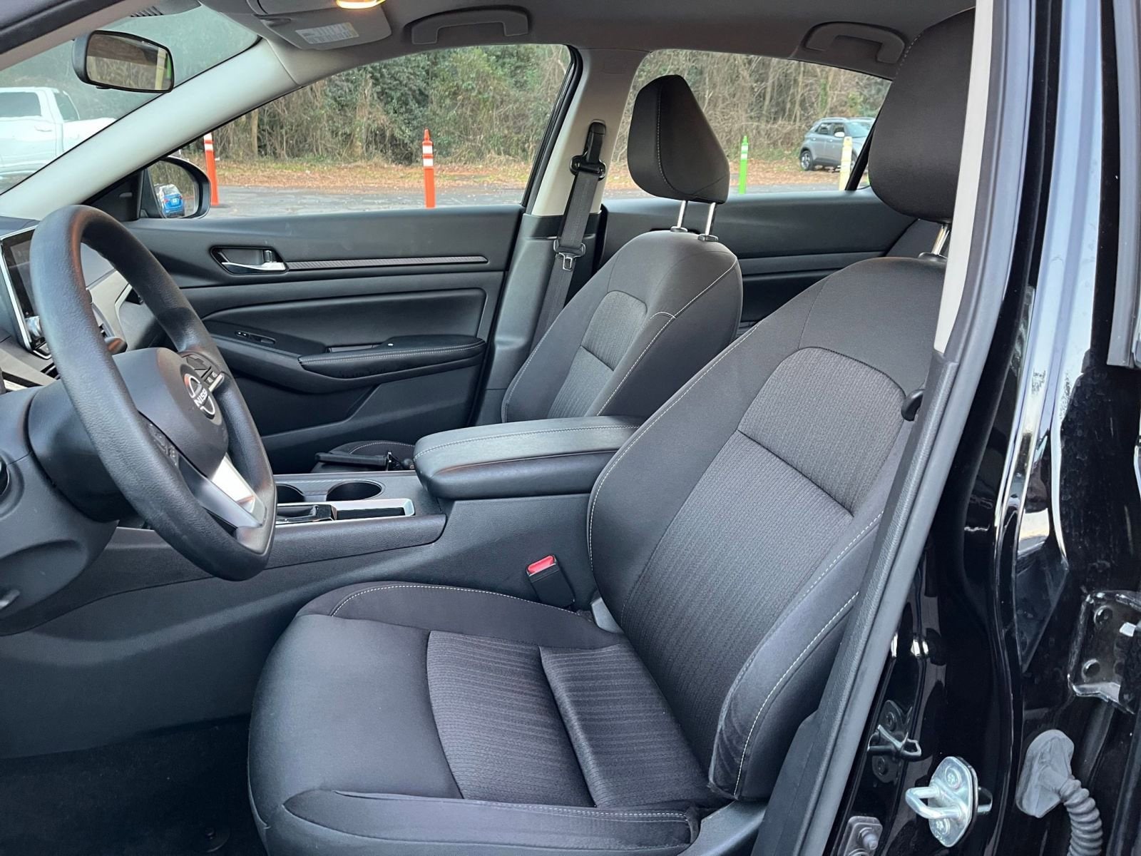 Thumbnail: 2025 Nissan Altima - 25