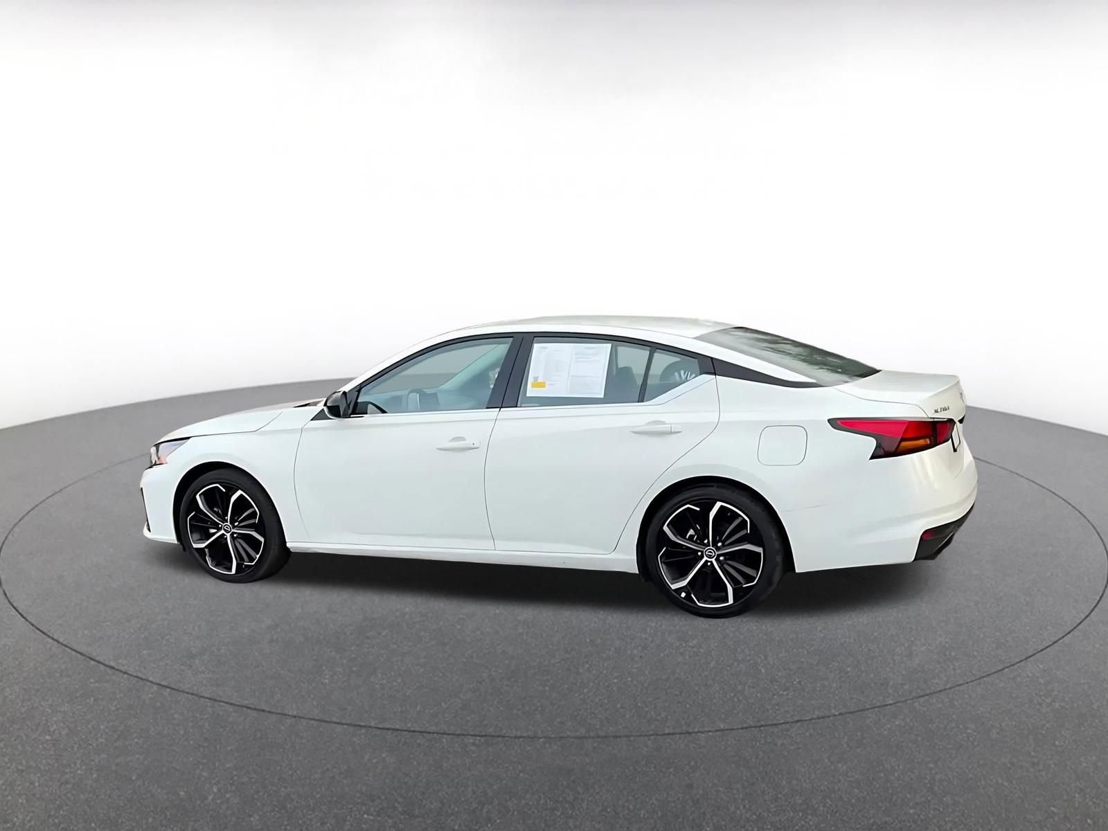 Thumbnail: 2025 Nissan Altima - 11