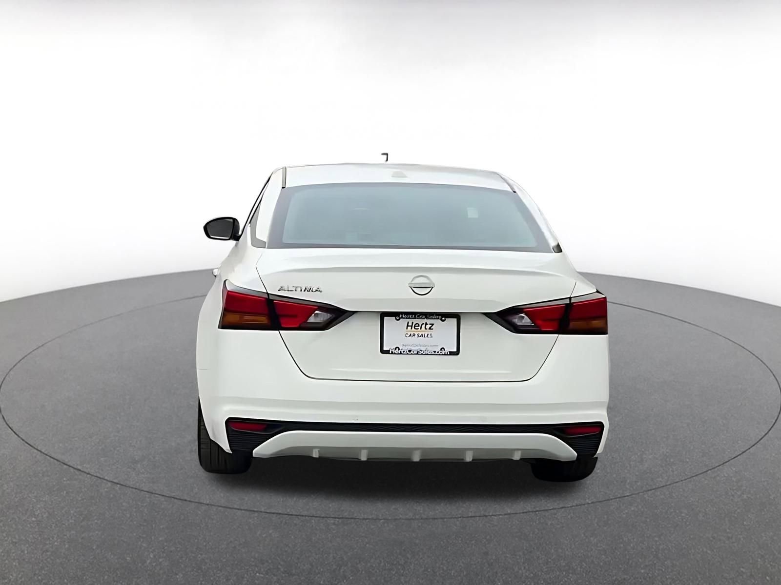 Thumbnail: 2025 Nissan Altima - 12