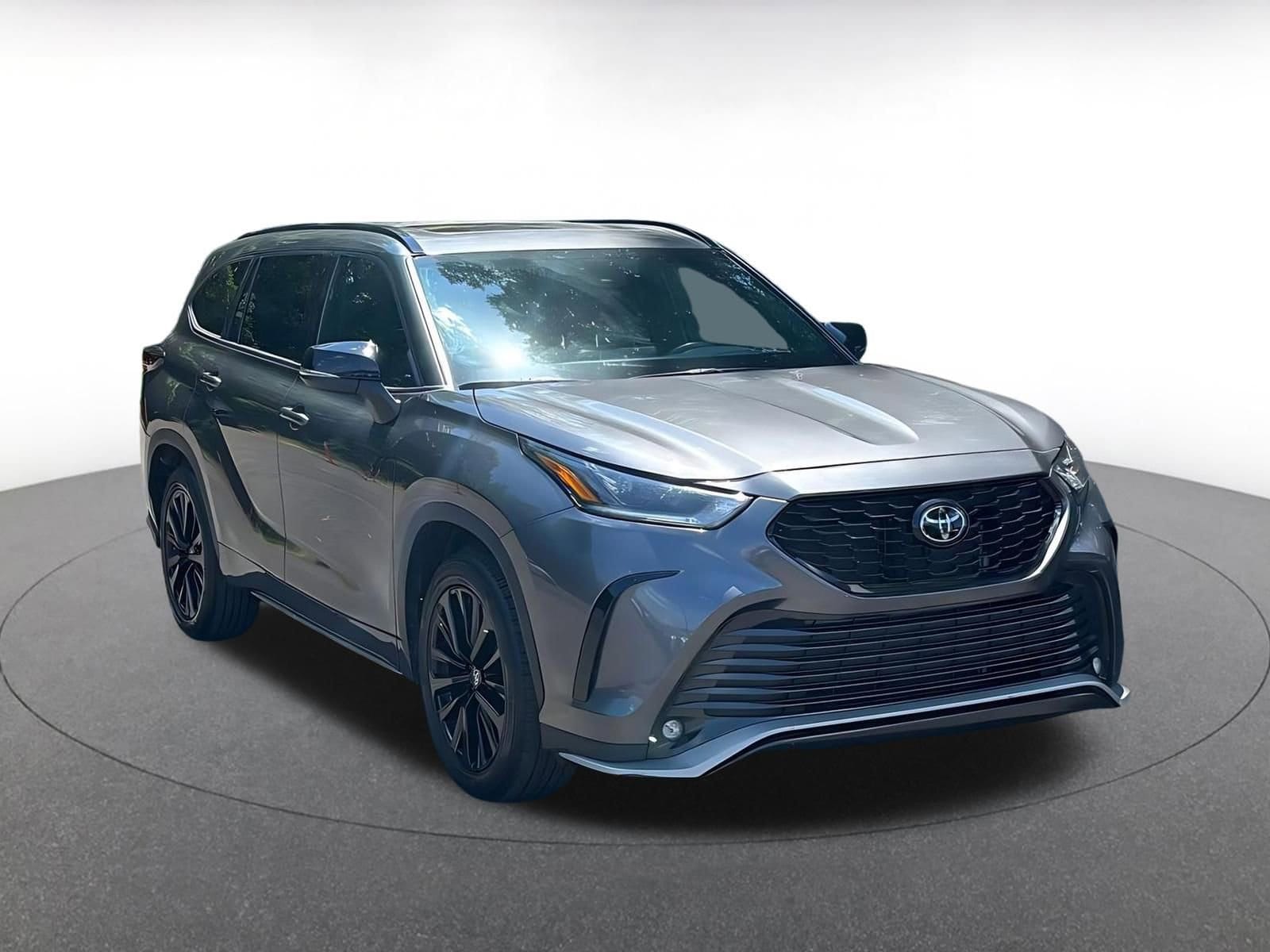 Thumbnail: 2024 Toyota Highlander - 3