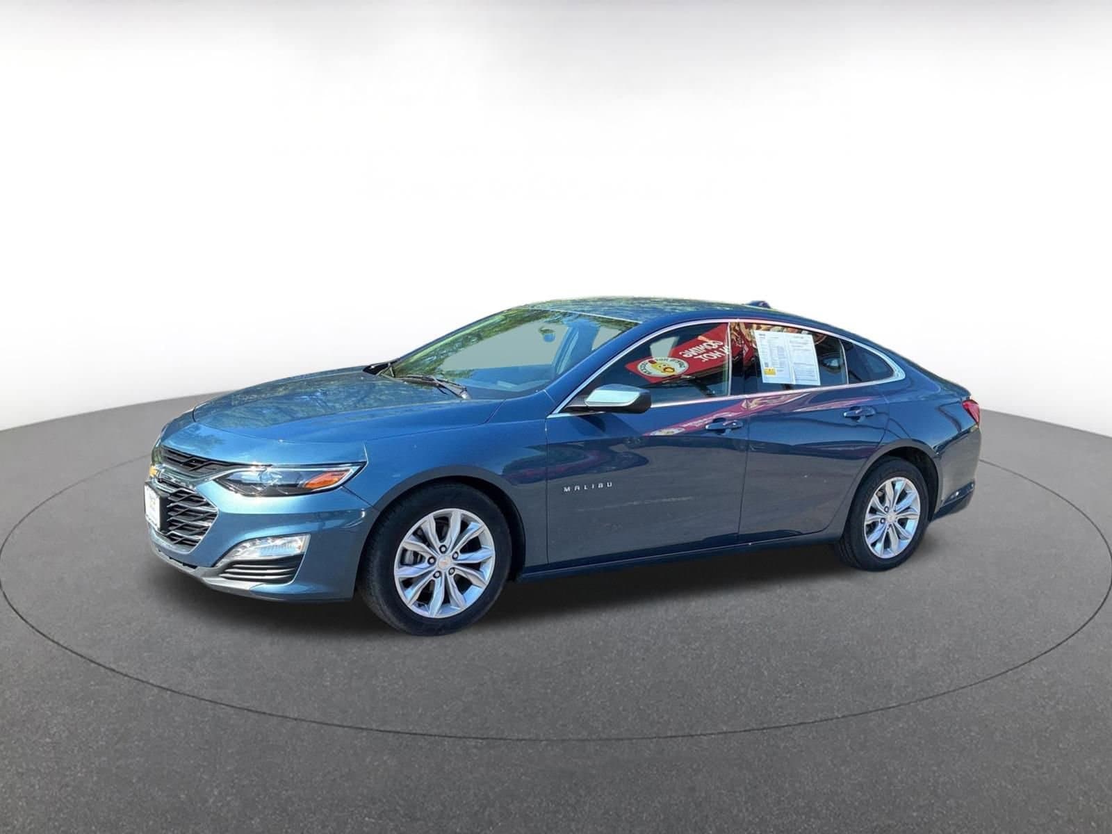 Thumbnail: 2024 Chevrolet Malibu - 8