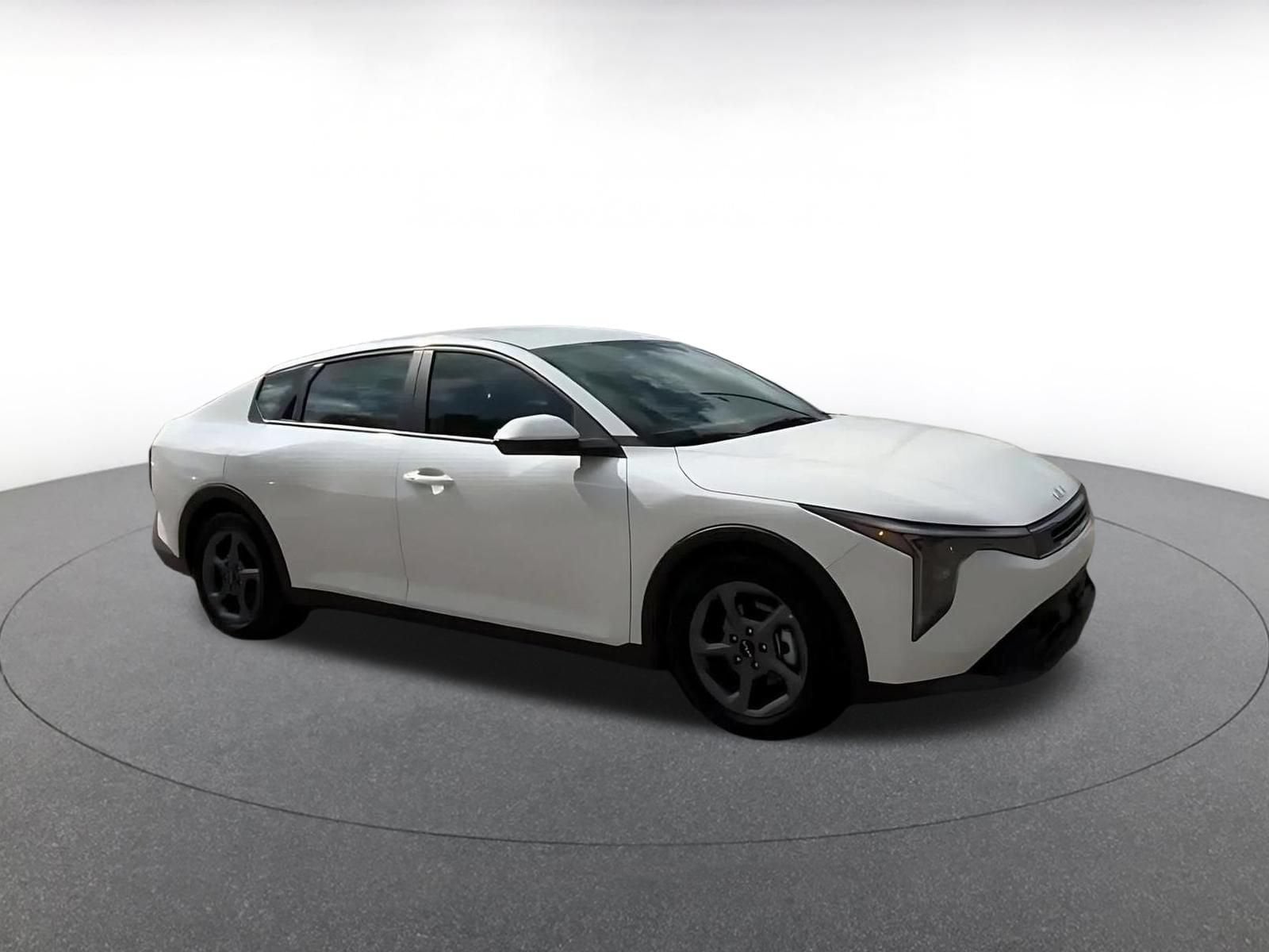 Thumbnail: 2025 Kia K4 - 2