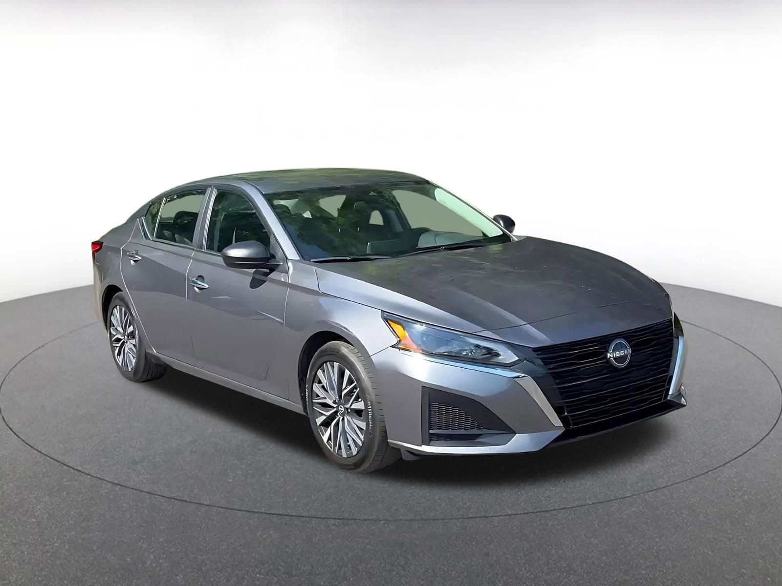 Thumbnail: 2025 Nissan Altima - 3