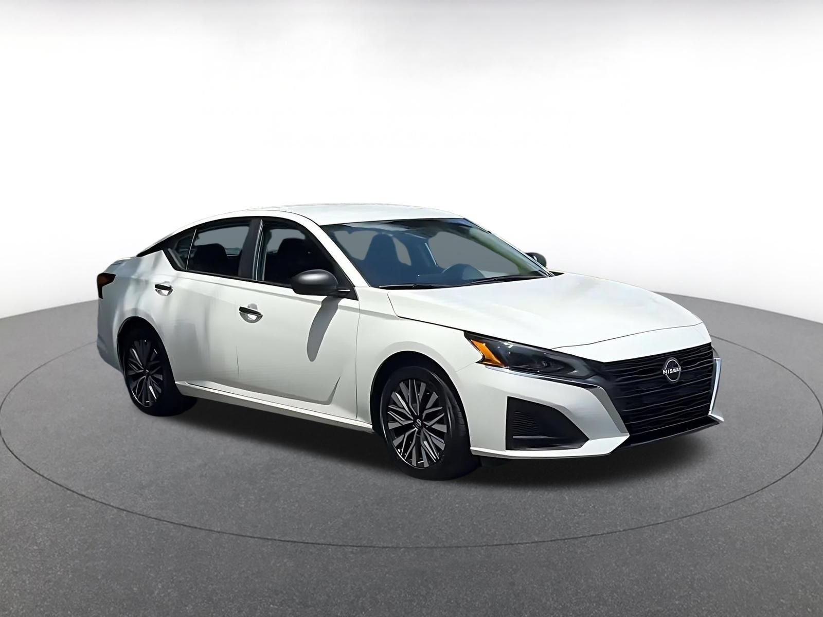 Thumbnail: 2025 Nissan Altima - 2