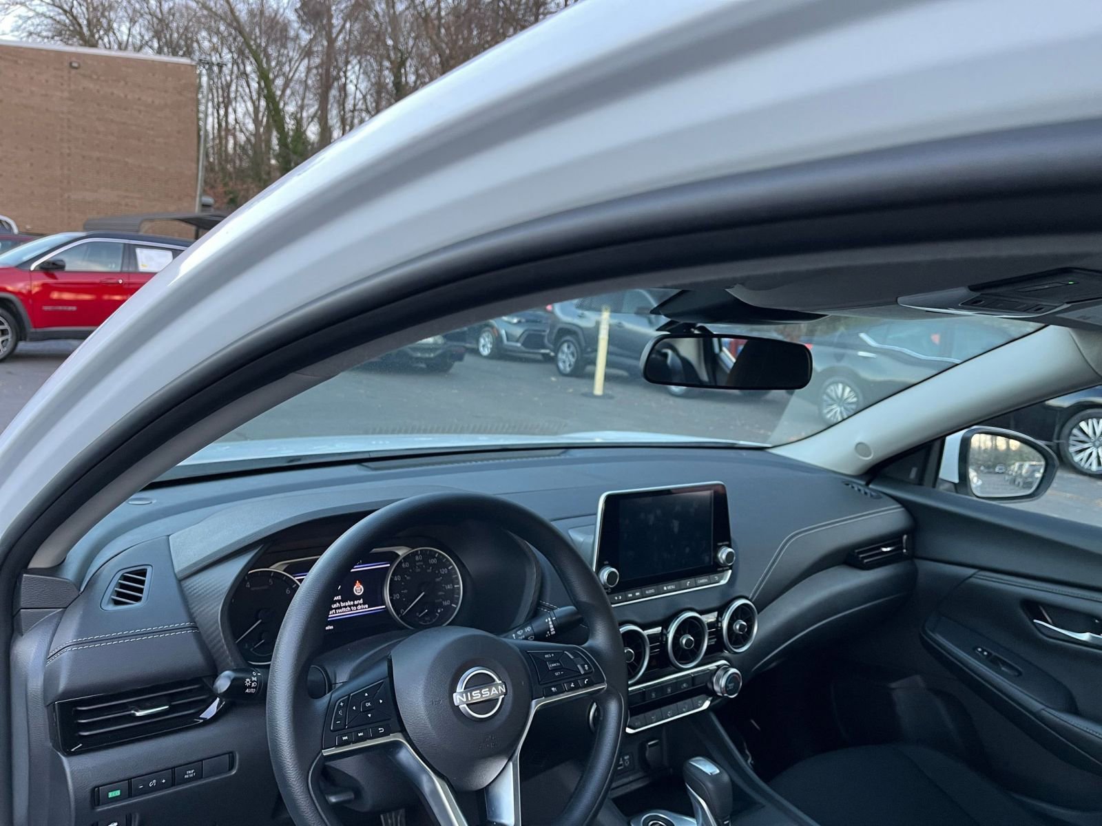 Thumbnail: 2025 Nissan Sentra - 31