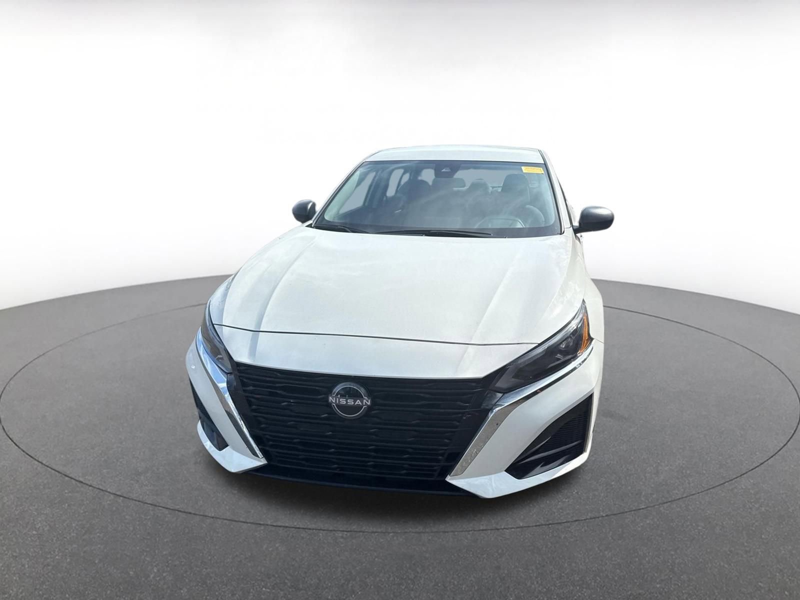 Thumbnail: 2025 Nissan Altima - 10