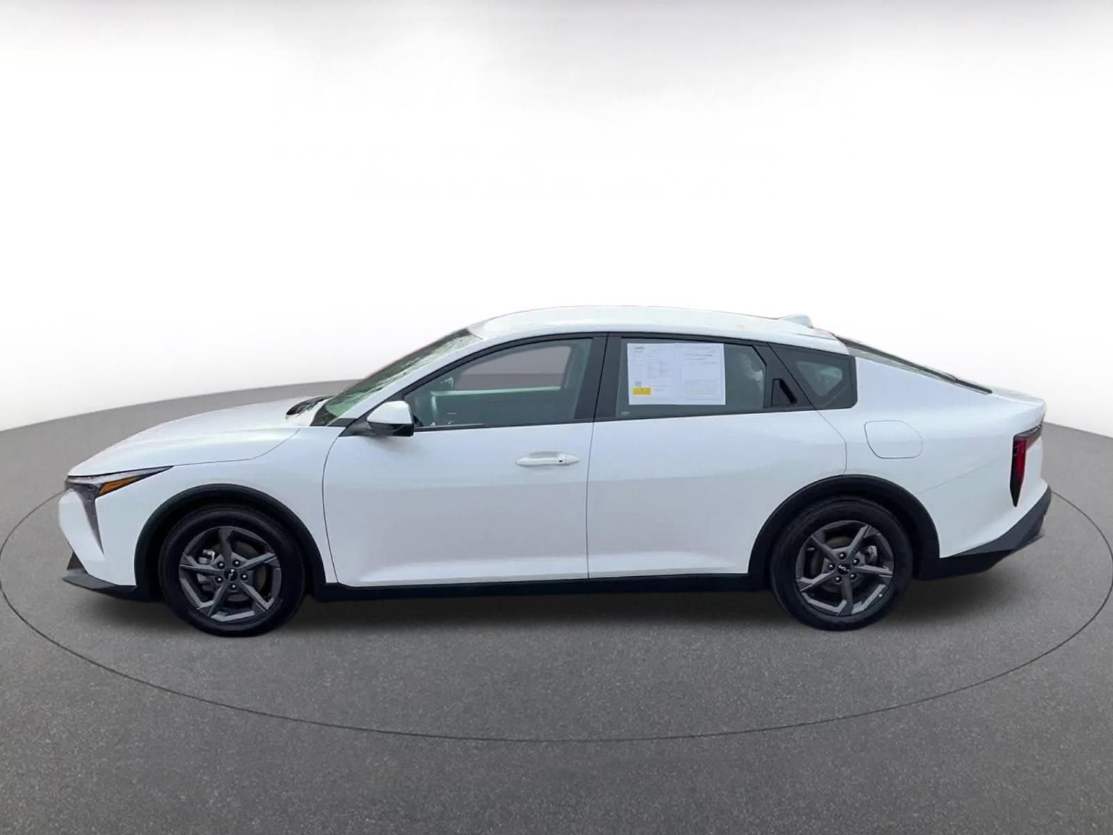 Thumbnail: 2025 Kia K4 - 9