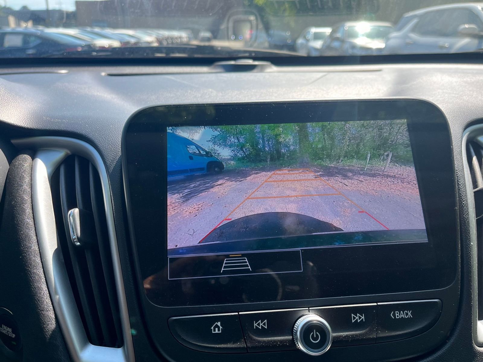 Thumbnail: 2024 Chevrolet Malibu - 18