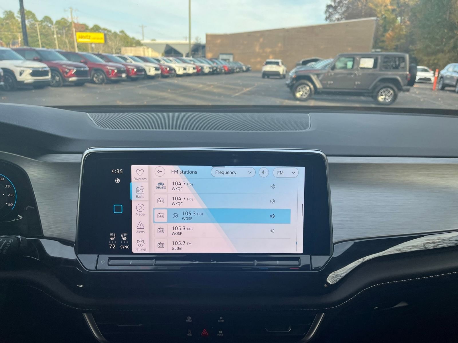 Thumbnail: 2025 Volkswagen Atlas - 18