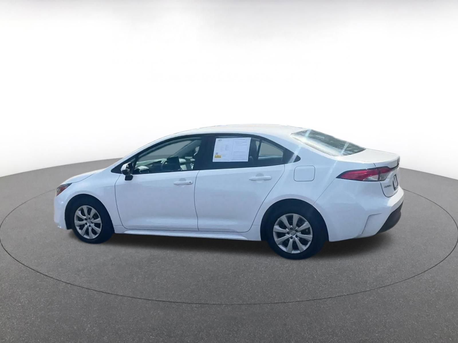 Thumbnail: 2025 Toyota Corolla - 10