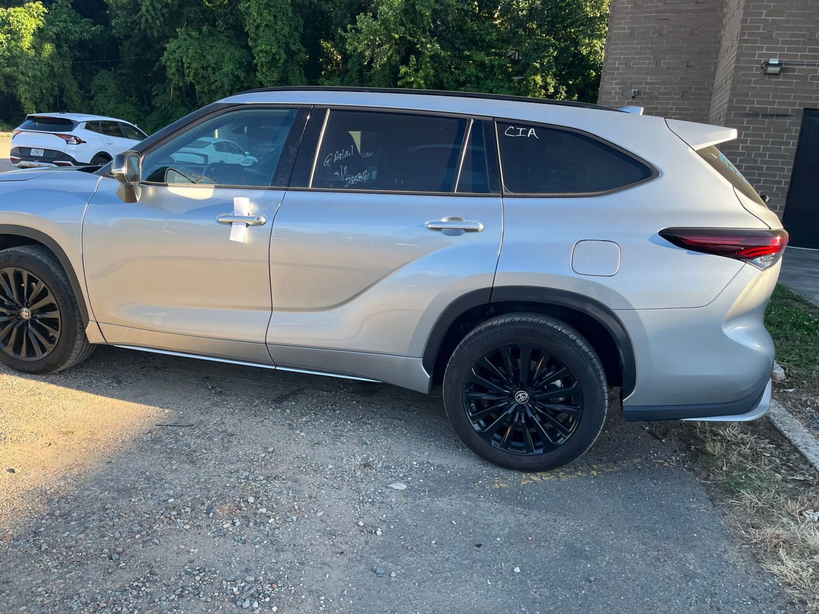 Thumbnail: 2025 Toyota Highlander - 12