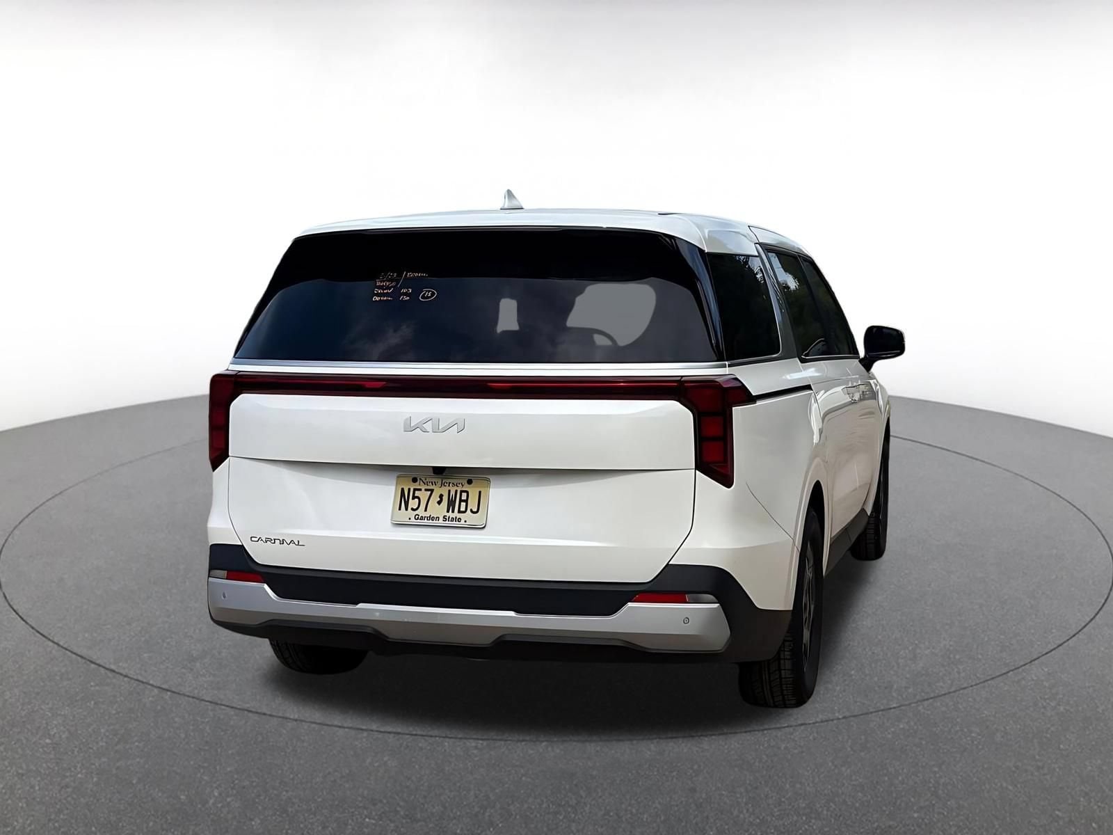 Thumbnail: 2026 Kia Carnival - 14