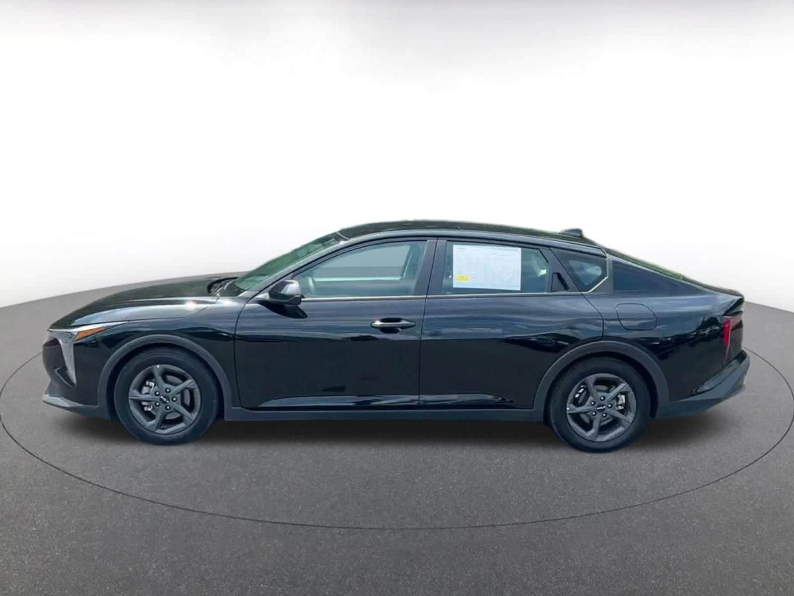 Thumbnail: 2025 Kia K4 - 9