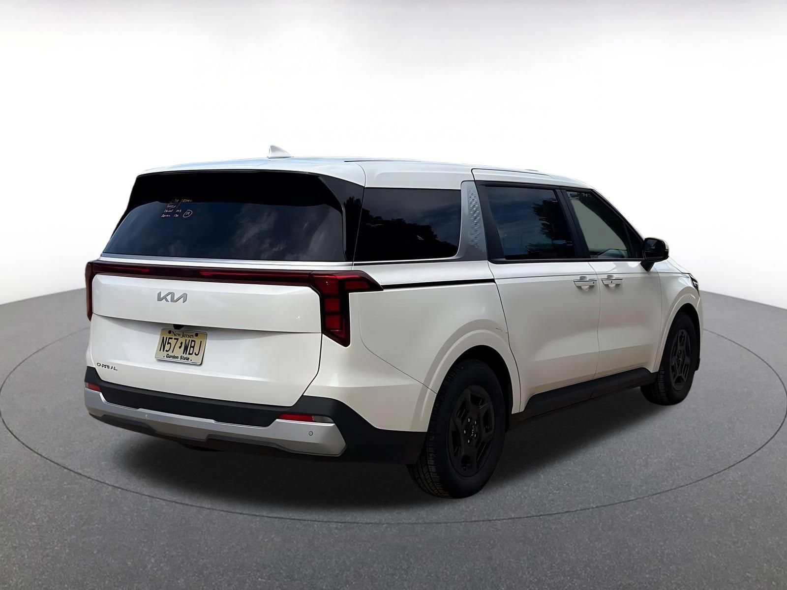 Thumbnail: 2026 Kia Carnival - 15