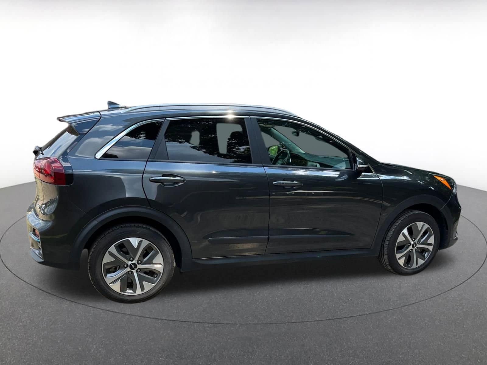 Thumbnail: 2022 Kia Niro - 11