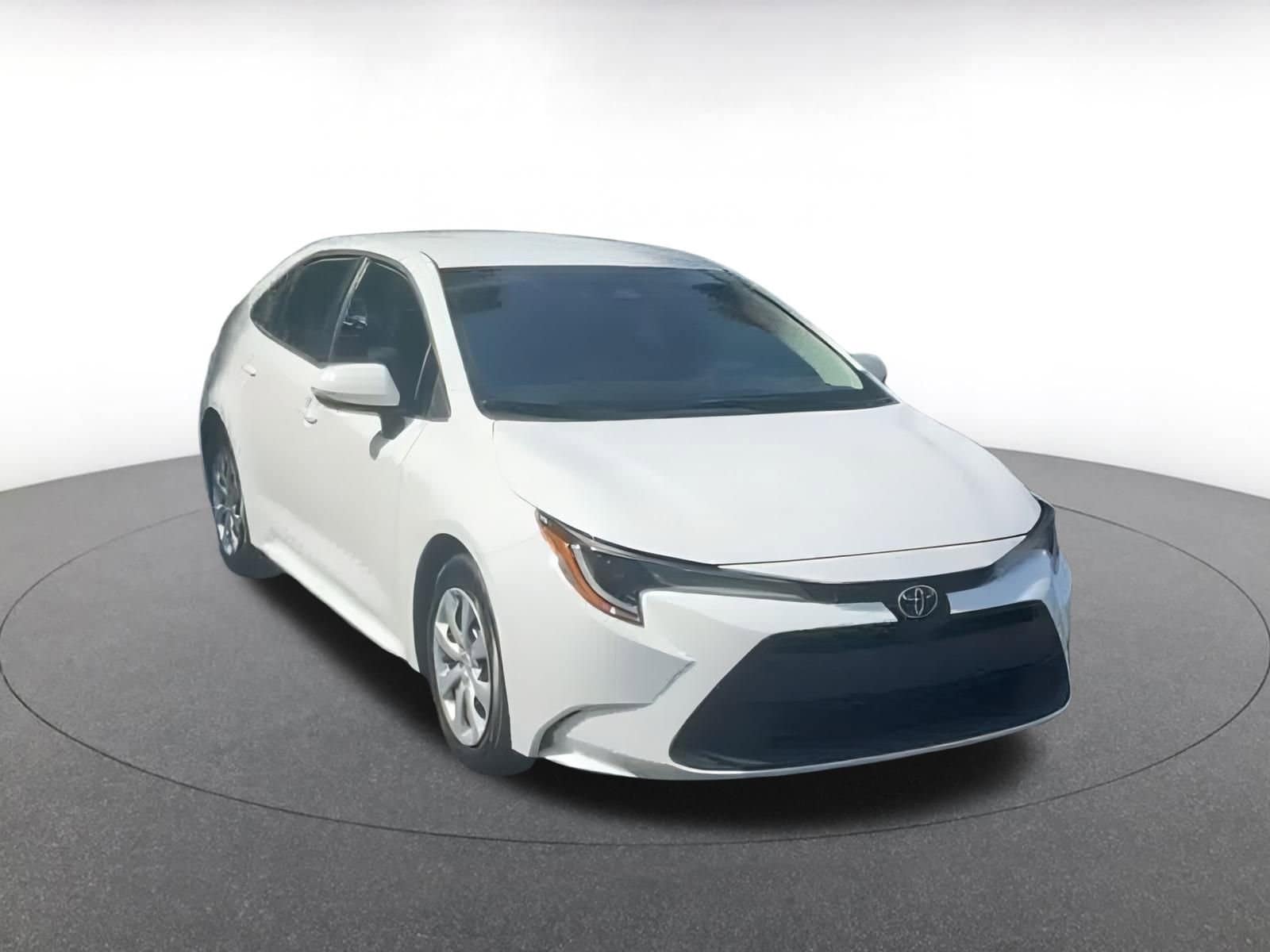 Thumbnail: 2024 Toyota Corolla - 3