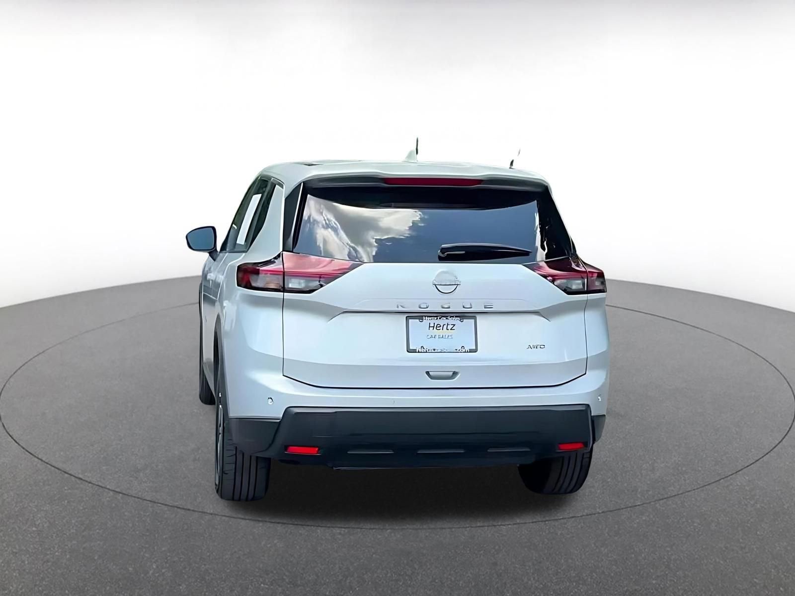 Thumbnail: 2025 Nissan Rogue - 11
