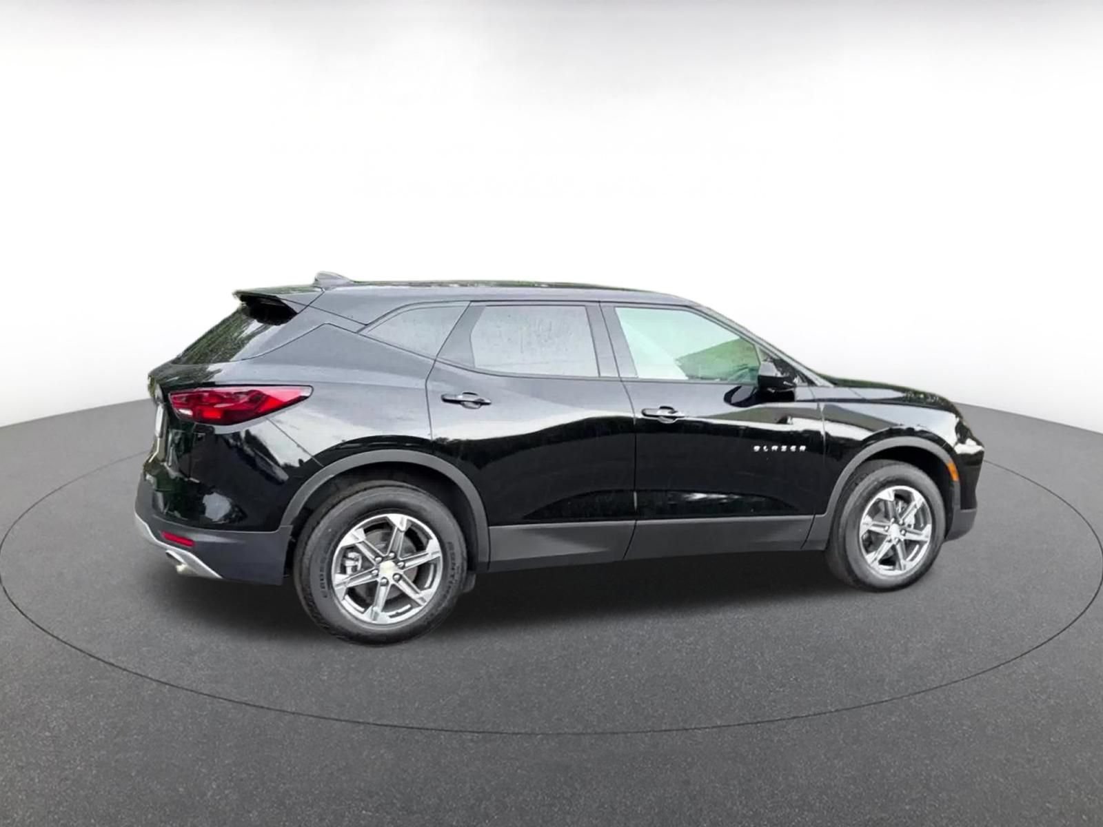 Thumbnail: 2025 Chevrolet Blazer - 15
