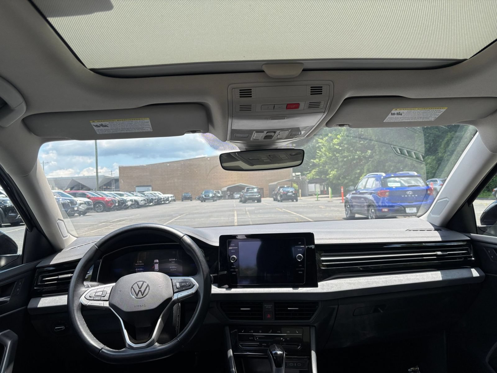 Thumbnail: 2025 Volkswagen Jetta - 34