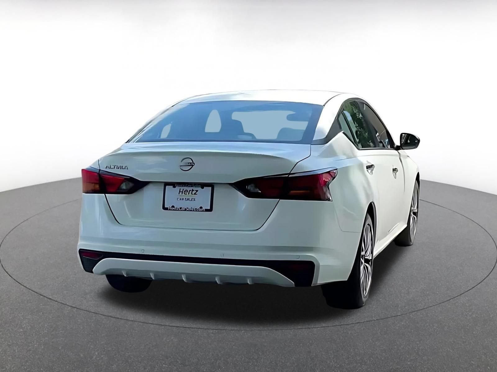 Thumbnail: 2025 Nissan Altima - 12
