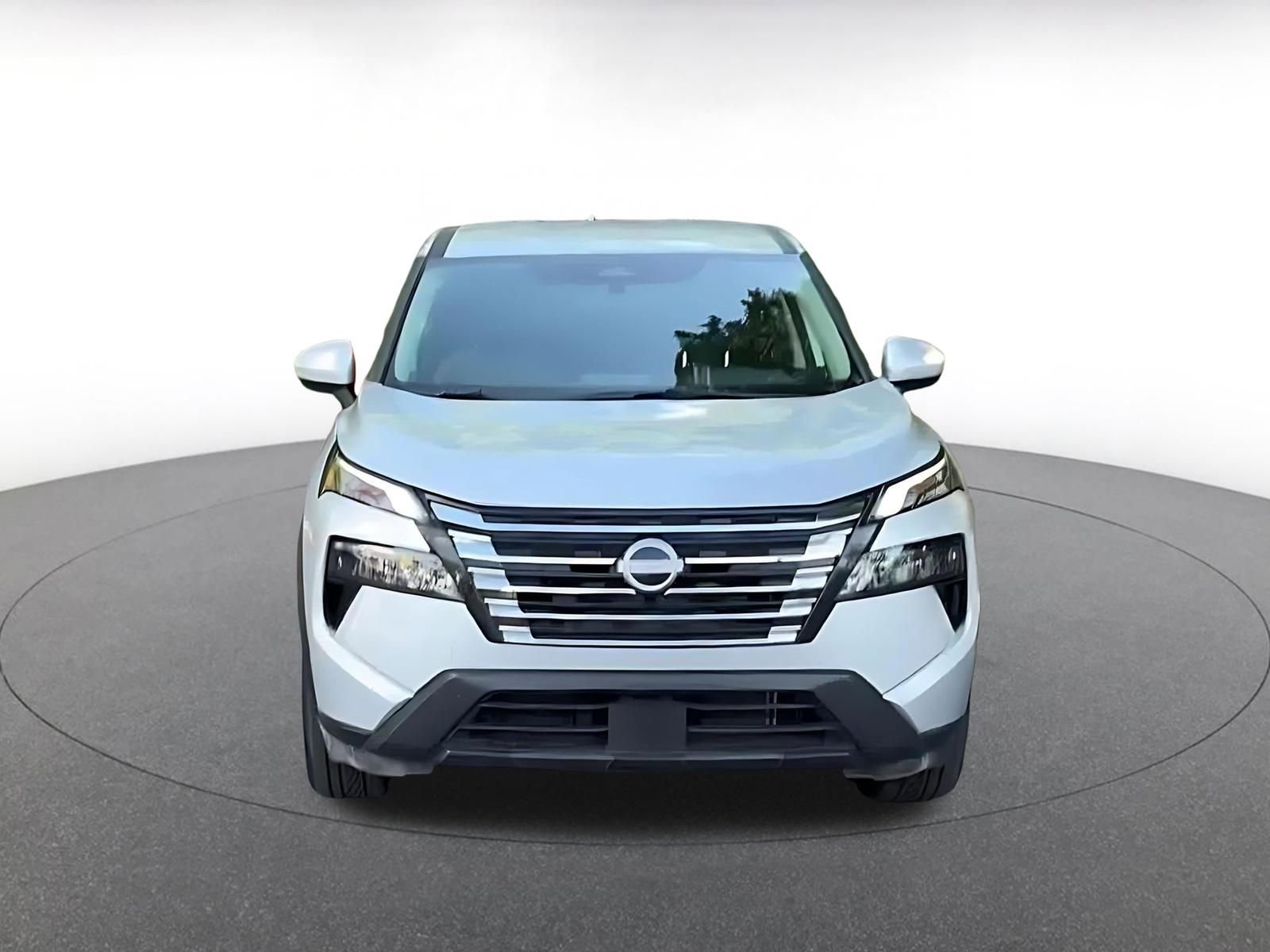 Thumbnail: 2025 Nissan Rogue - 4