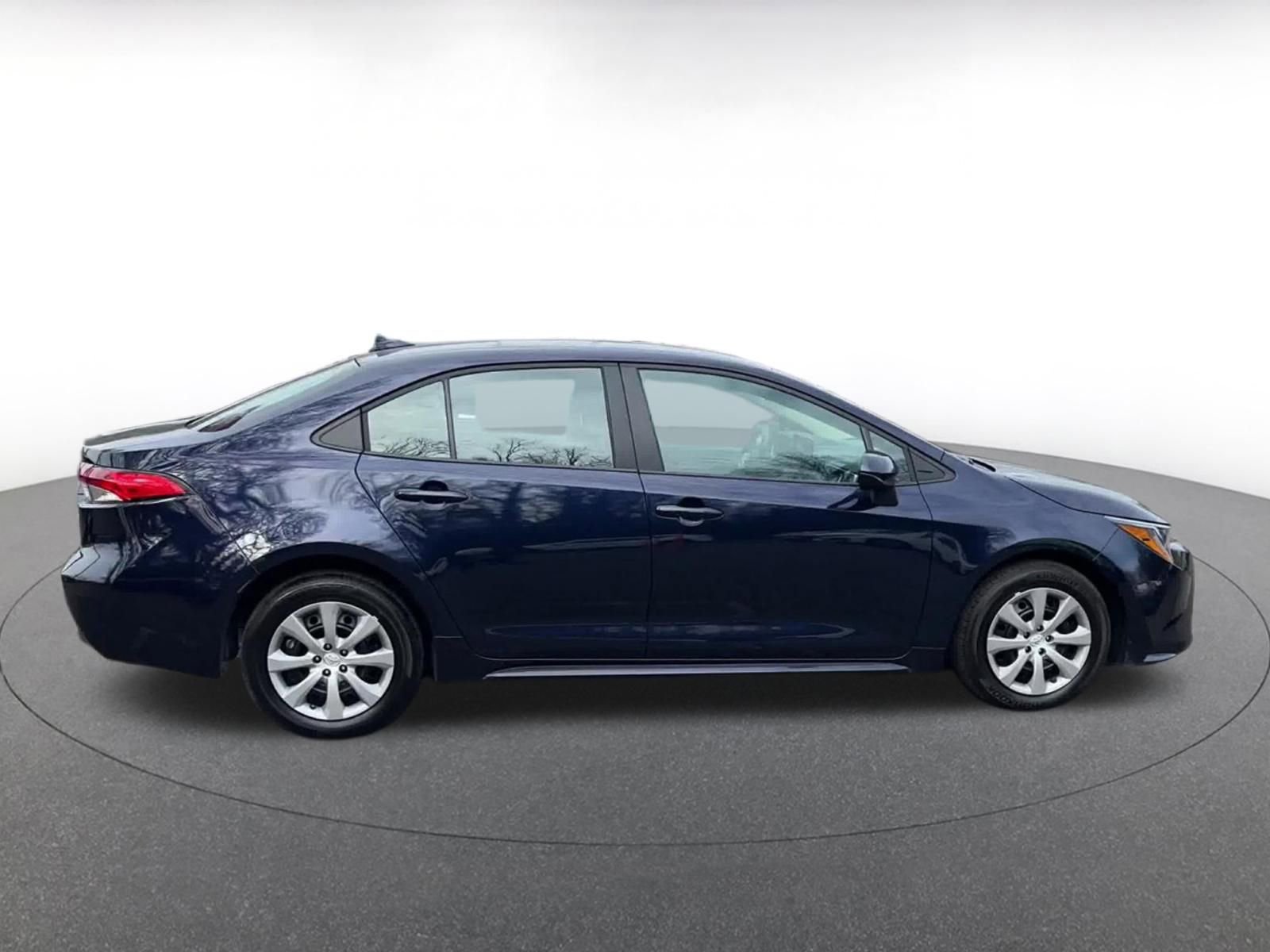 Thumbnail: 2025 Toyota Corolla - 16