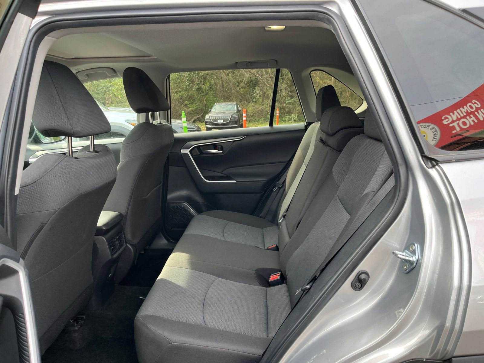 Thumbnail: 2025 Toyota RAV4 - 27