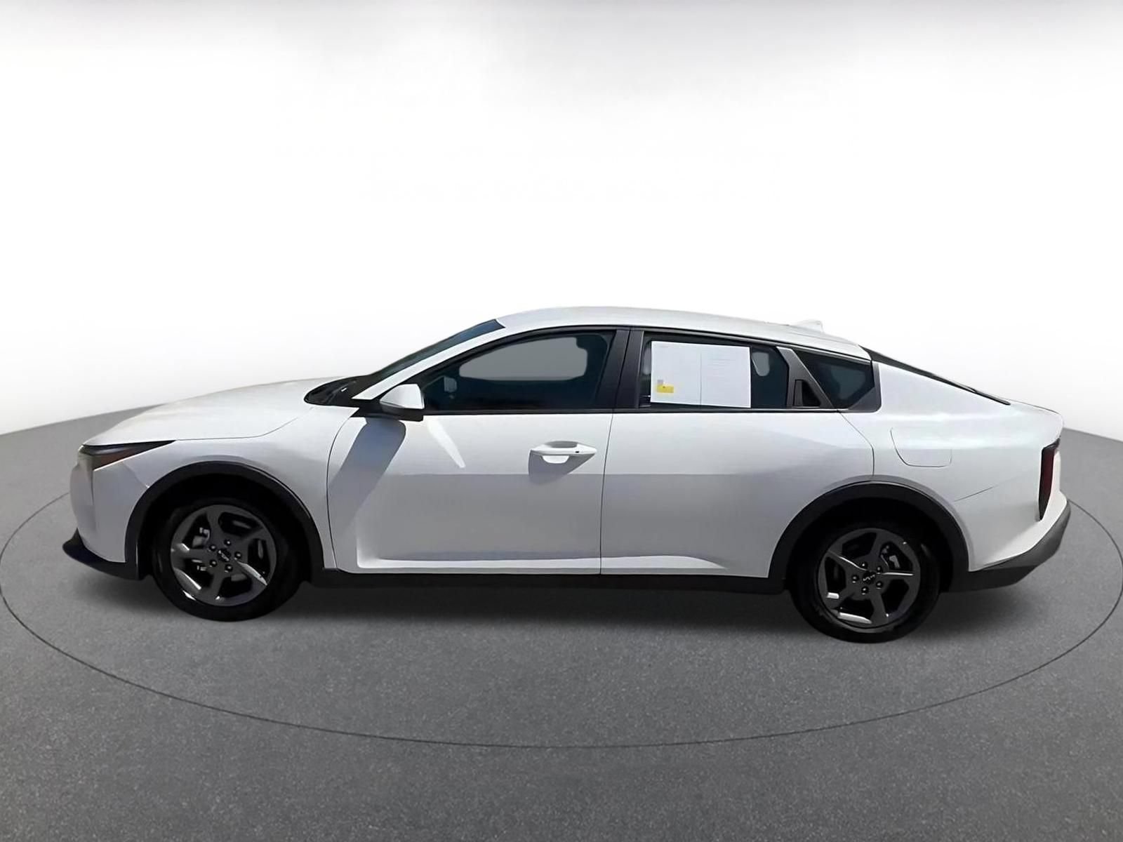 Thumbnail: 2025 Kia K4 - 9