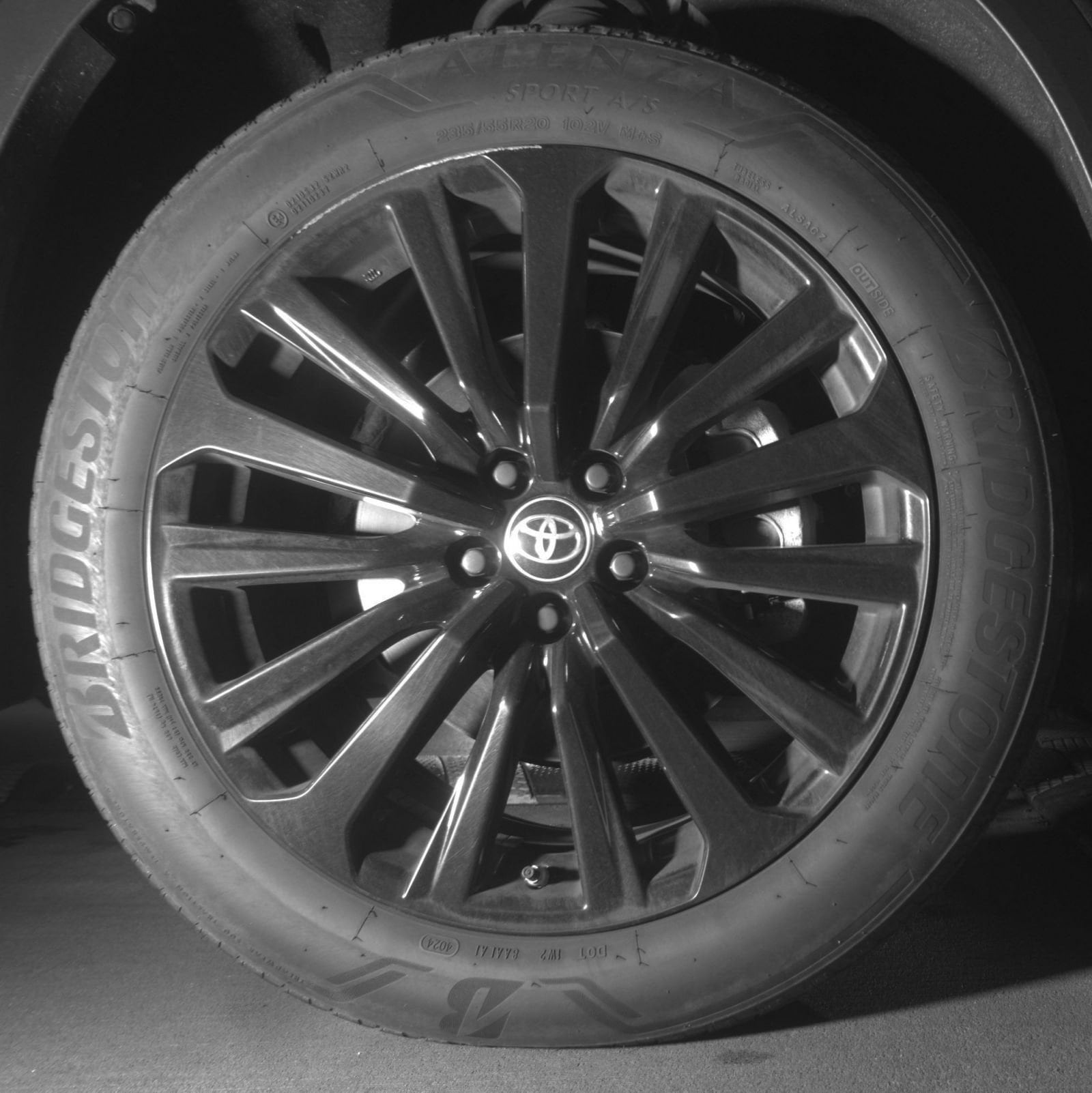 Thumbnail: 2025 Toyota Highlander - 16